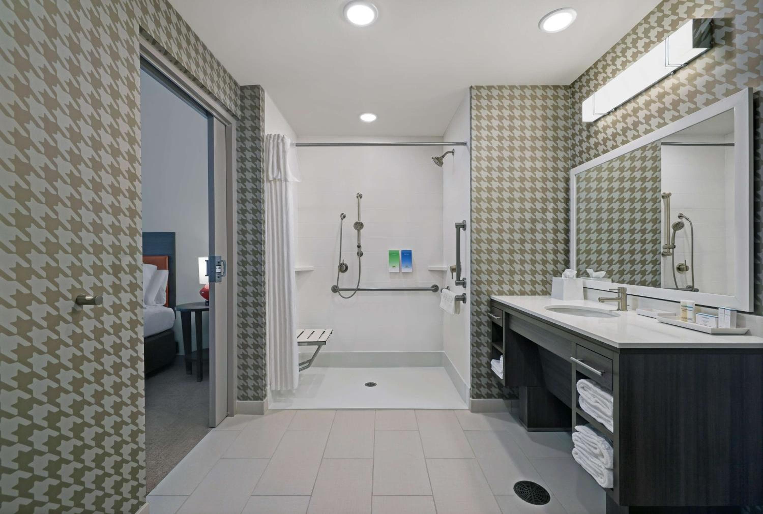 Home2 Suites By Hilton Salem, Salem, photo 6