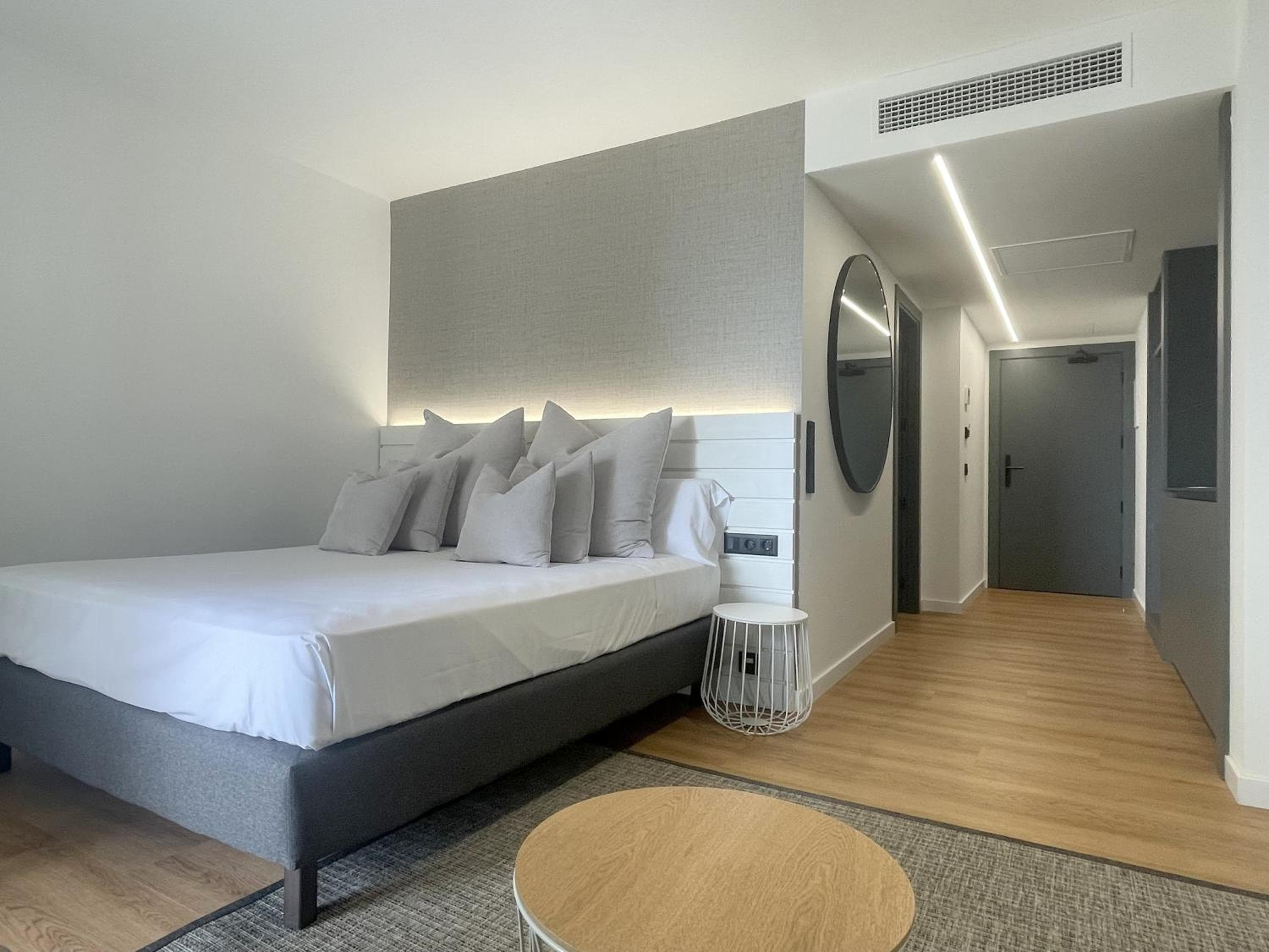Rentalmar Suites Salou Families Only, Salou, photo 6