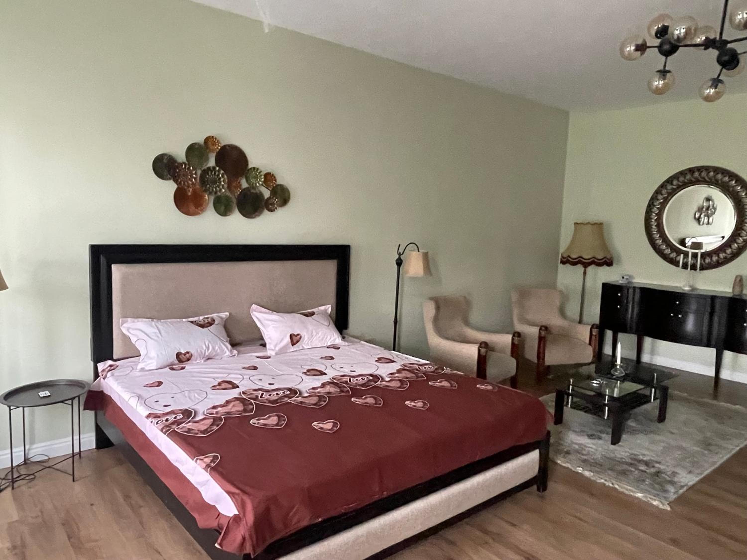 Adora Park Signature Stay Free Parking, Arad
