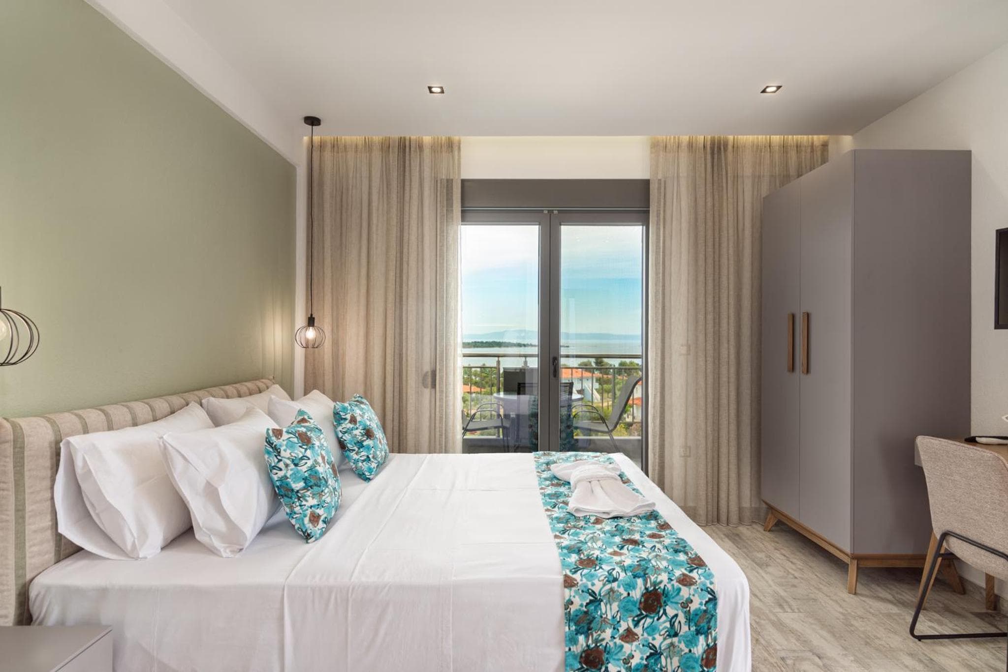 THEA Luxury Apartments, Vourvourou, photo 3