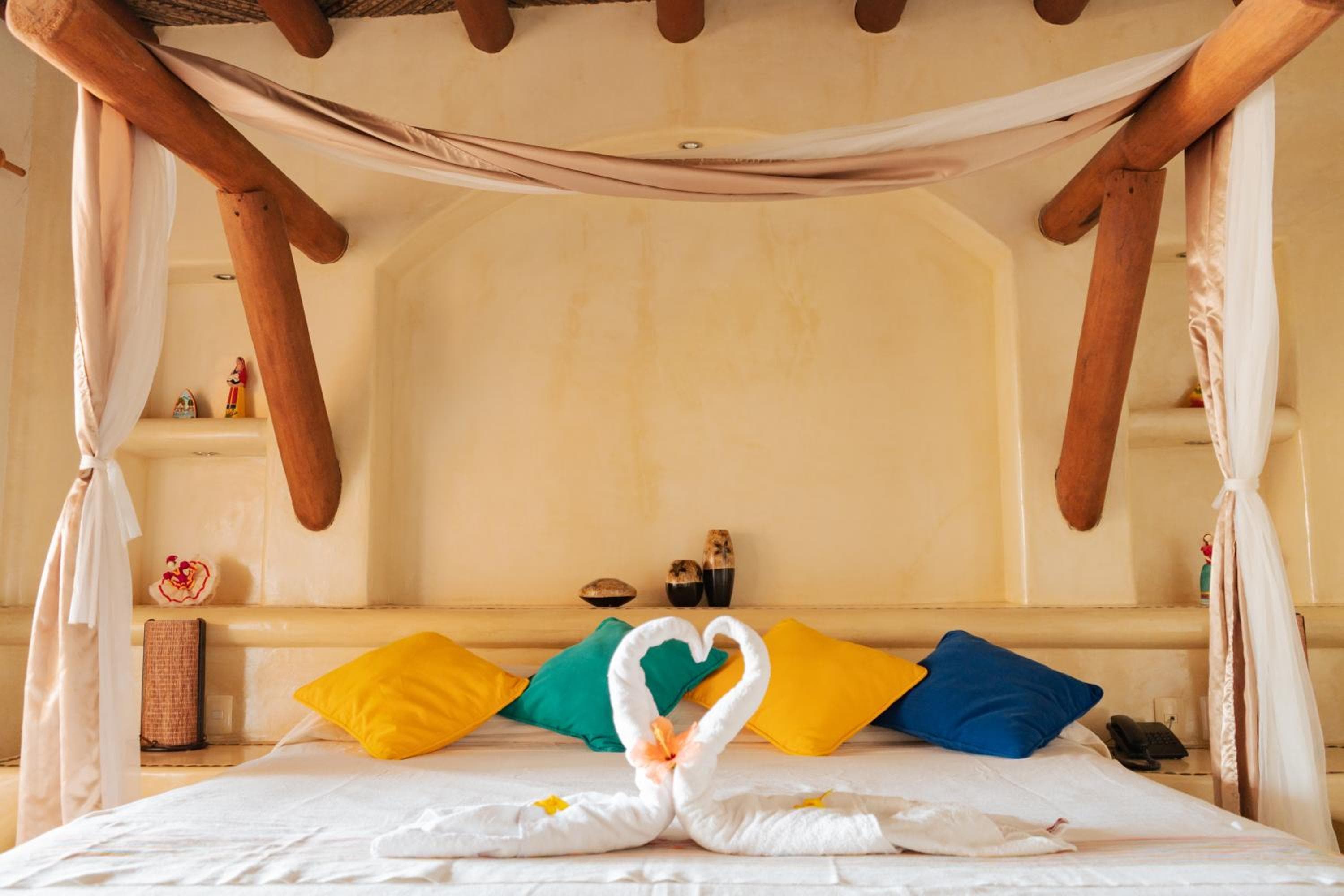Arena Suites, Zihuatanejo, photo 6