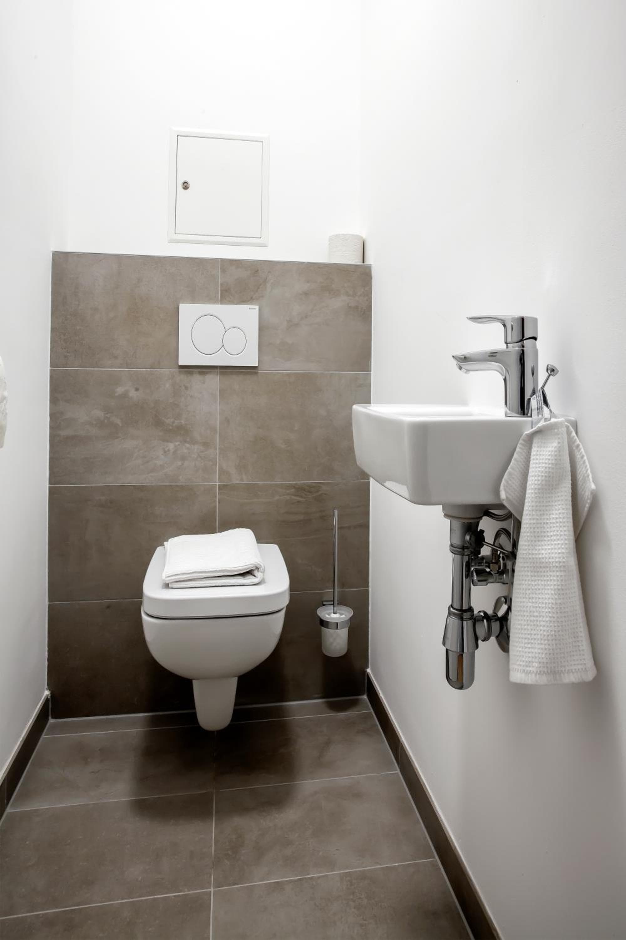 Bathroom at FERDI Margareten