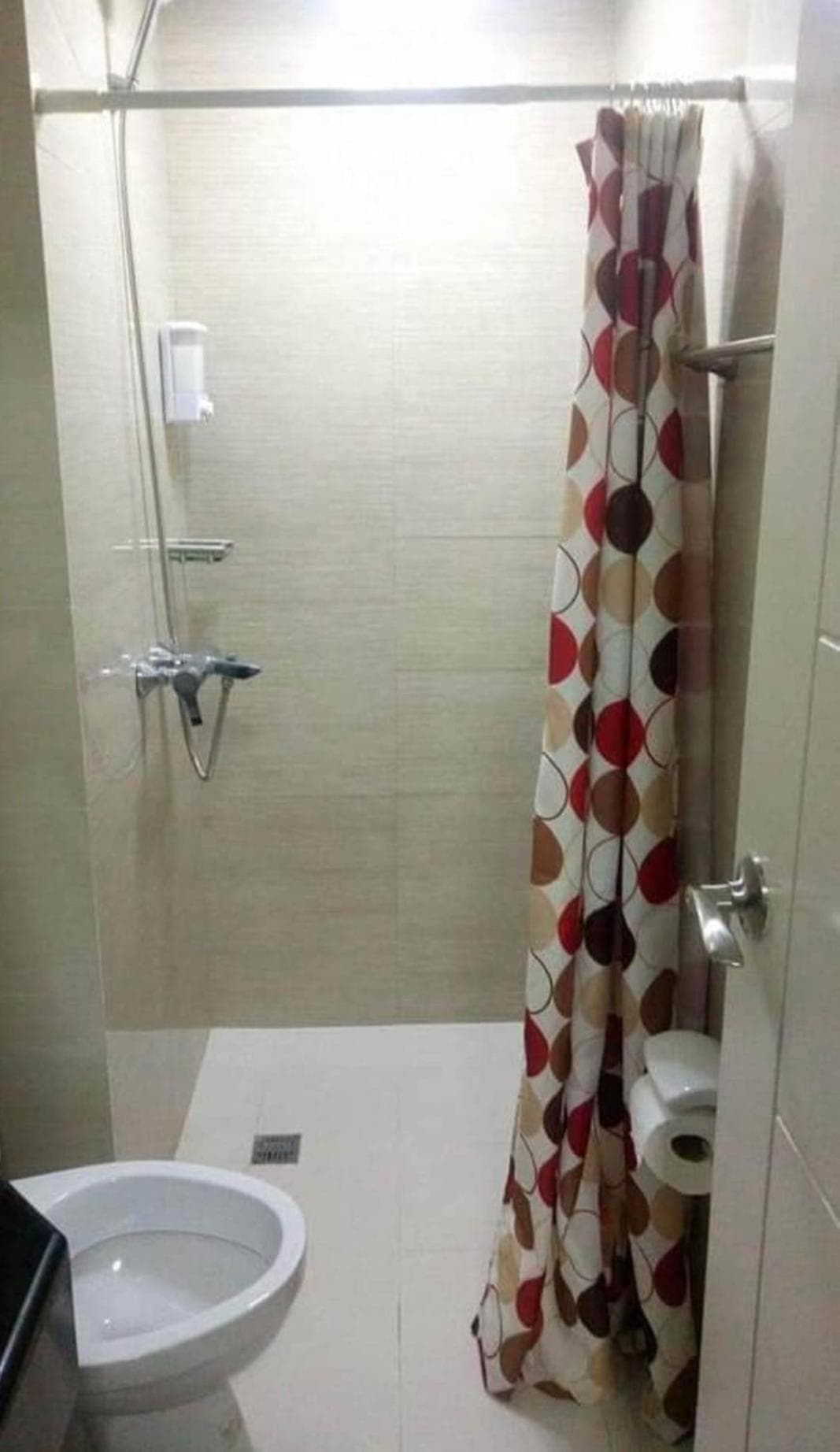 Pasay Condotel near NAIA terminal 3 (3 mins walk in), Manila, photo 3