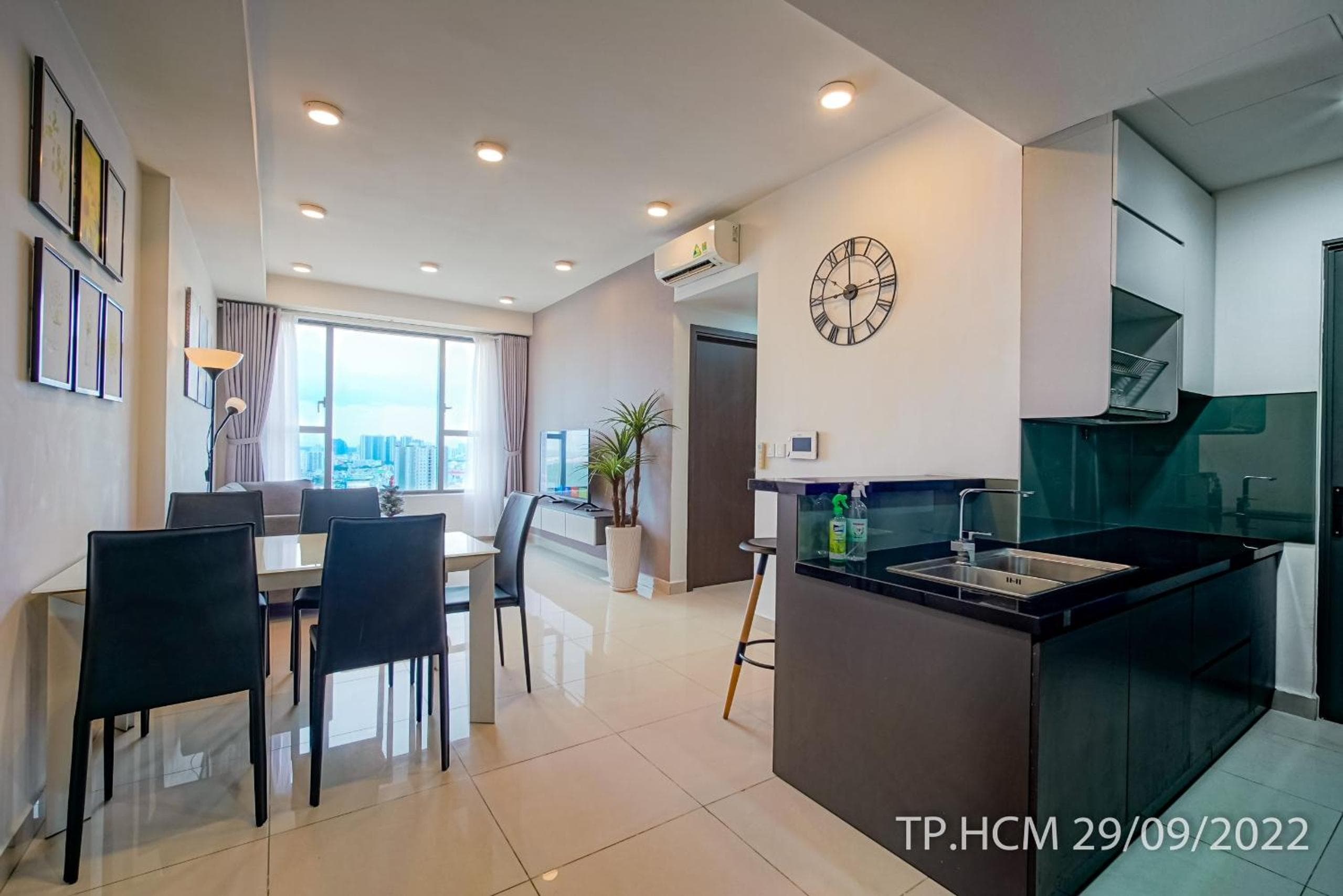 MH Apartment- Tresor- spacious and cozy center D4, Ho Chi Minh City, photo 2