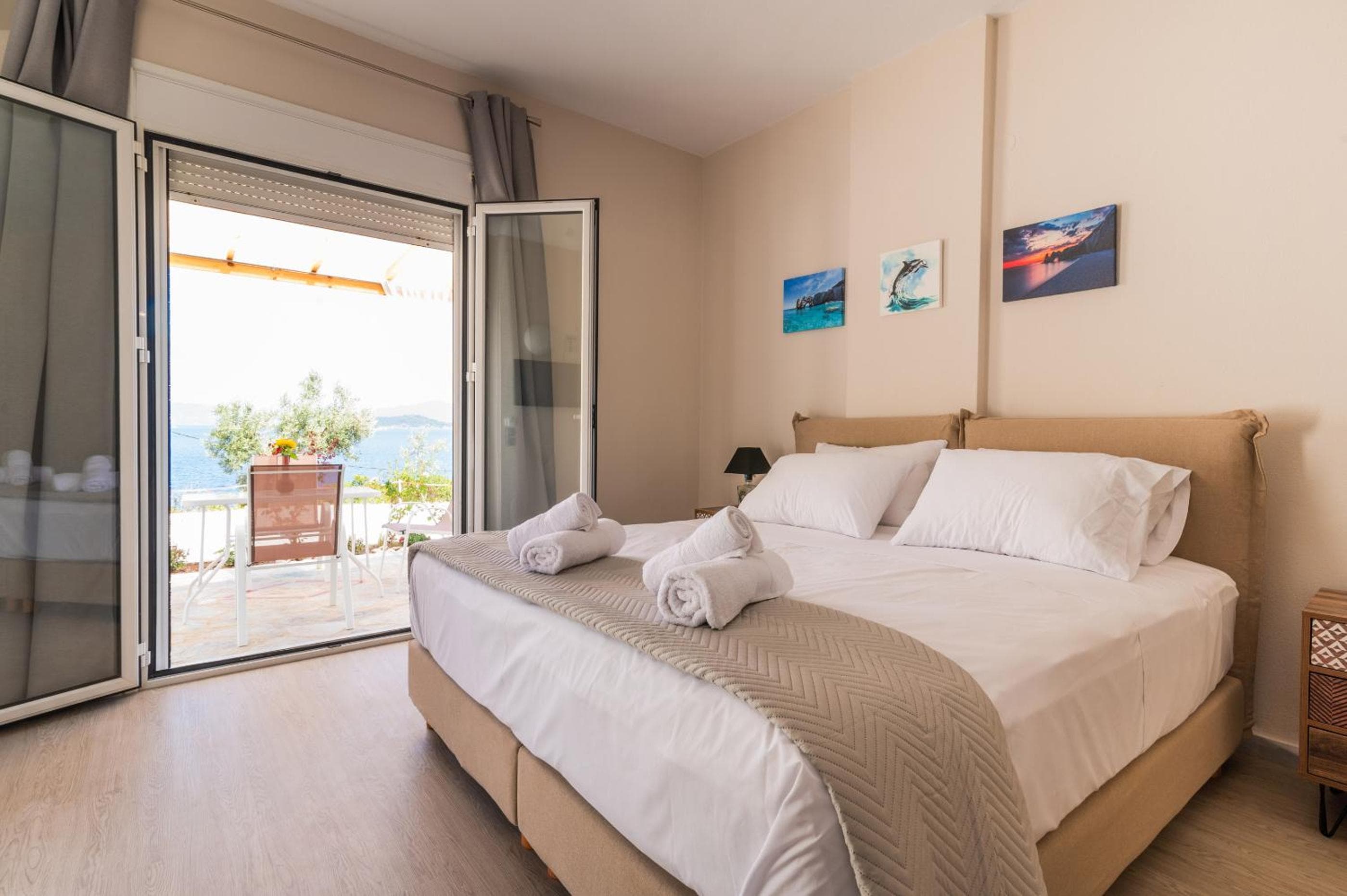Cape Blue Suites, Achladies, photo 2