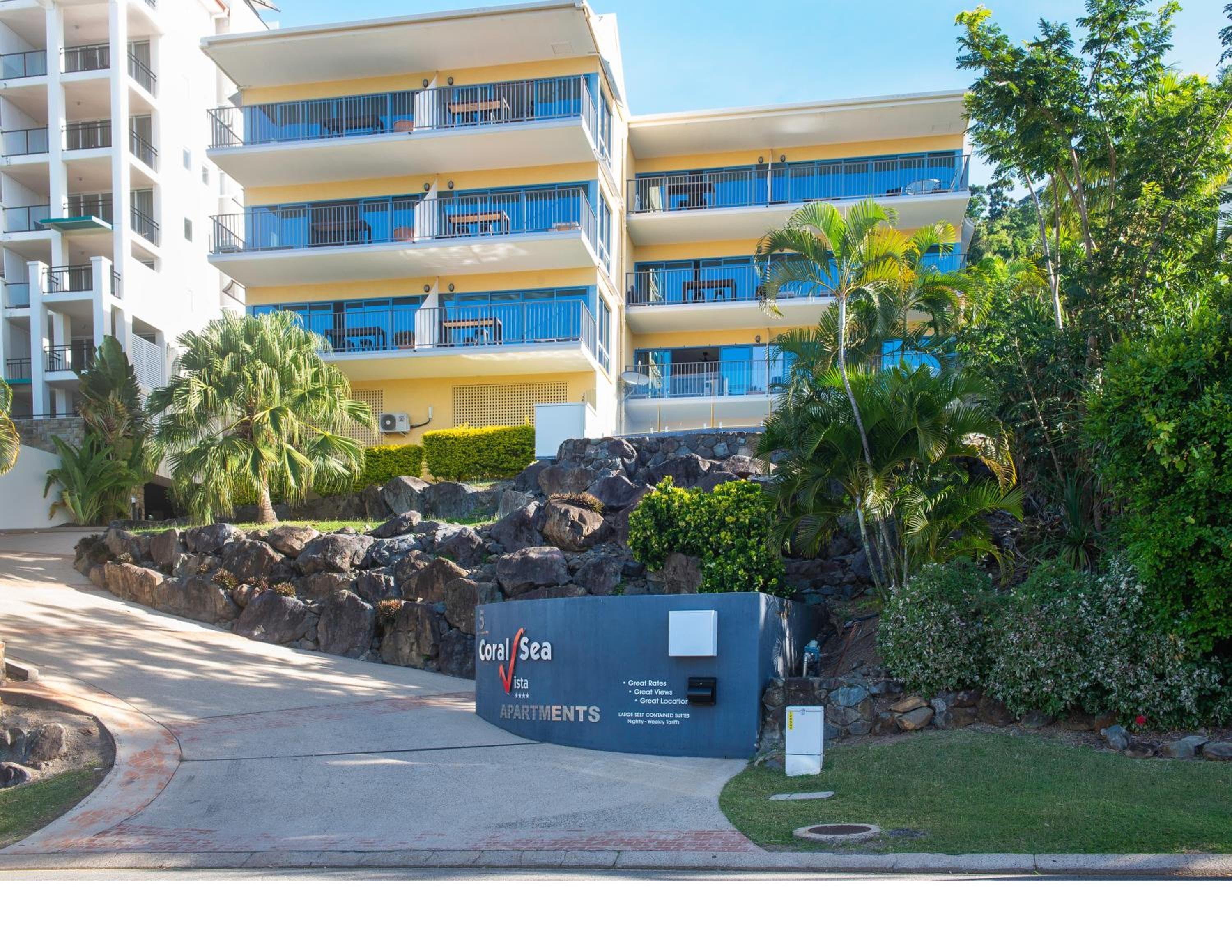 Coral Sea Vista Apartments, Airlie Beach