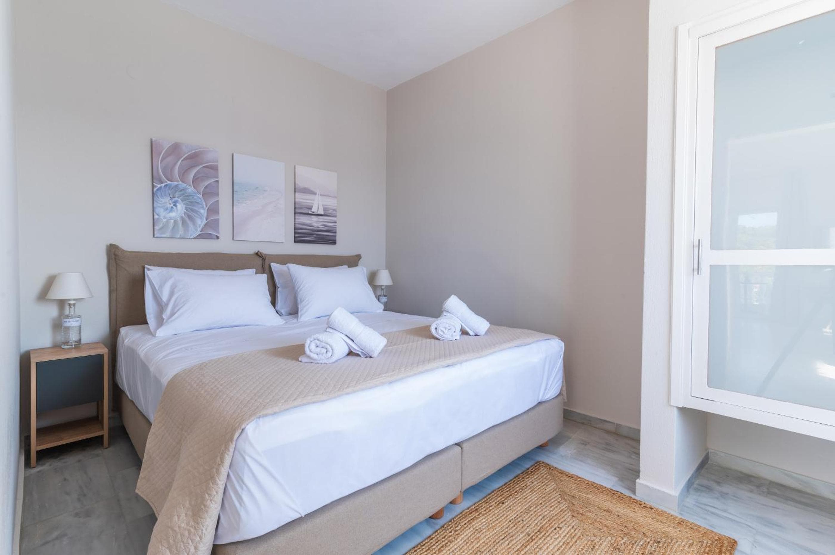 Cape Blue Suites, Achladies, photo 3