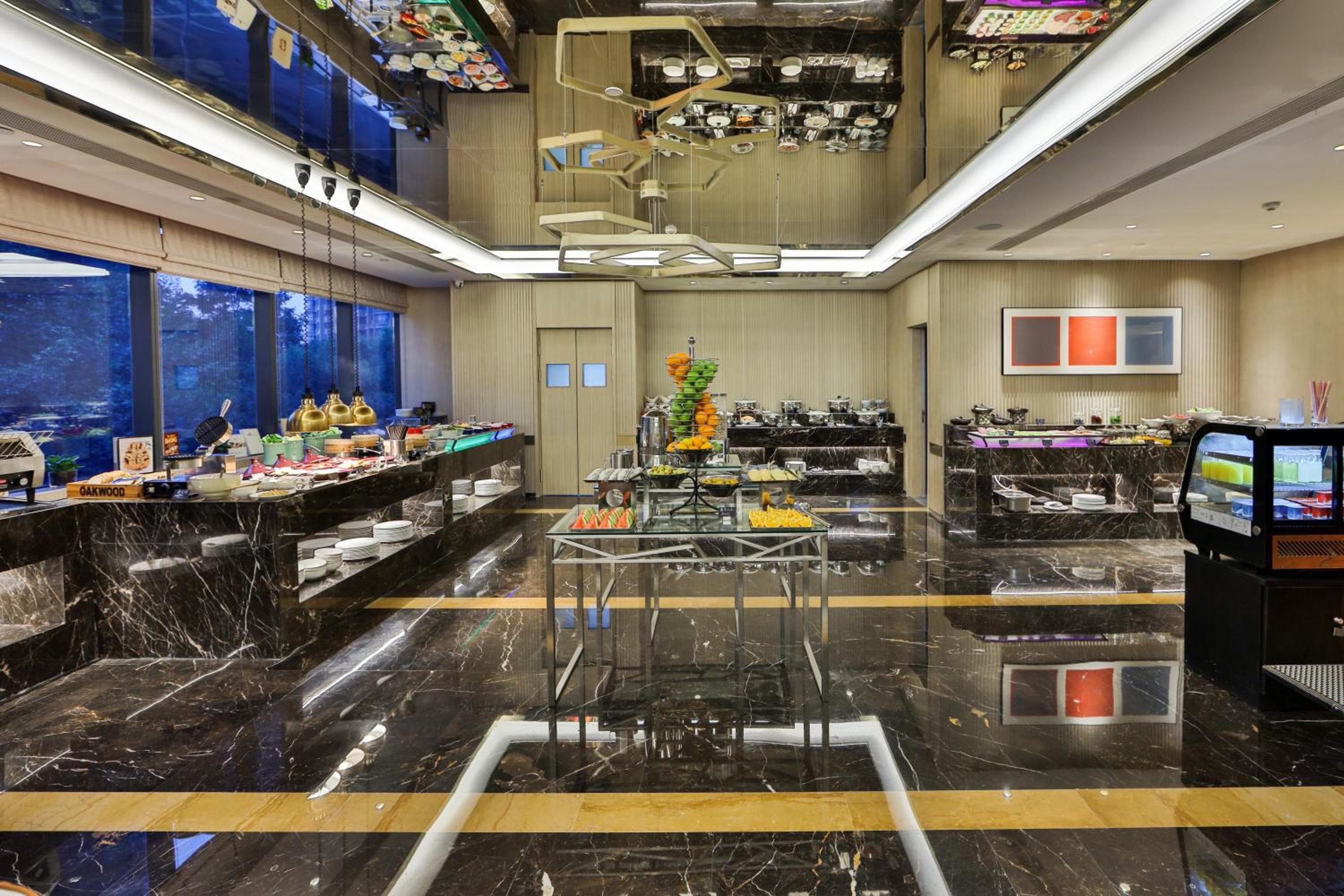 Oakwood Residence Hangzhou, Hangzhou, photo 4