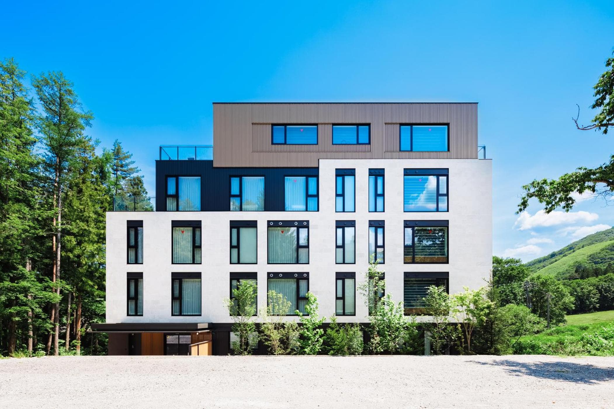 ROKA by HHG, Hakuba