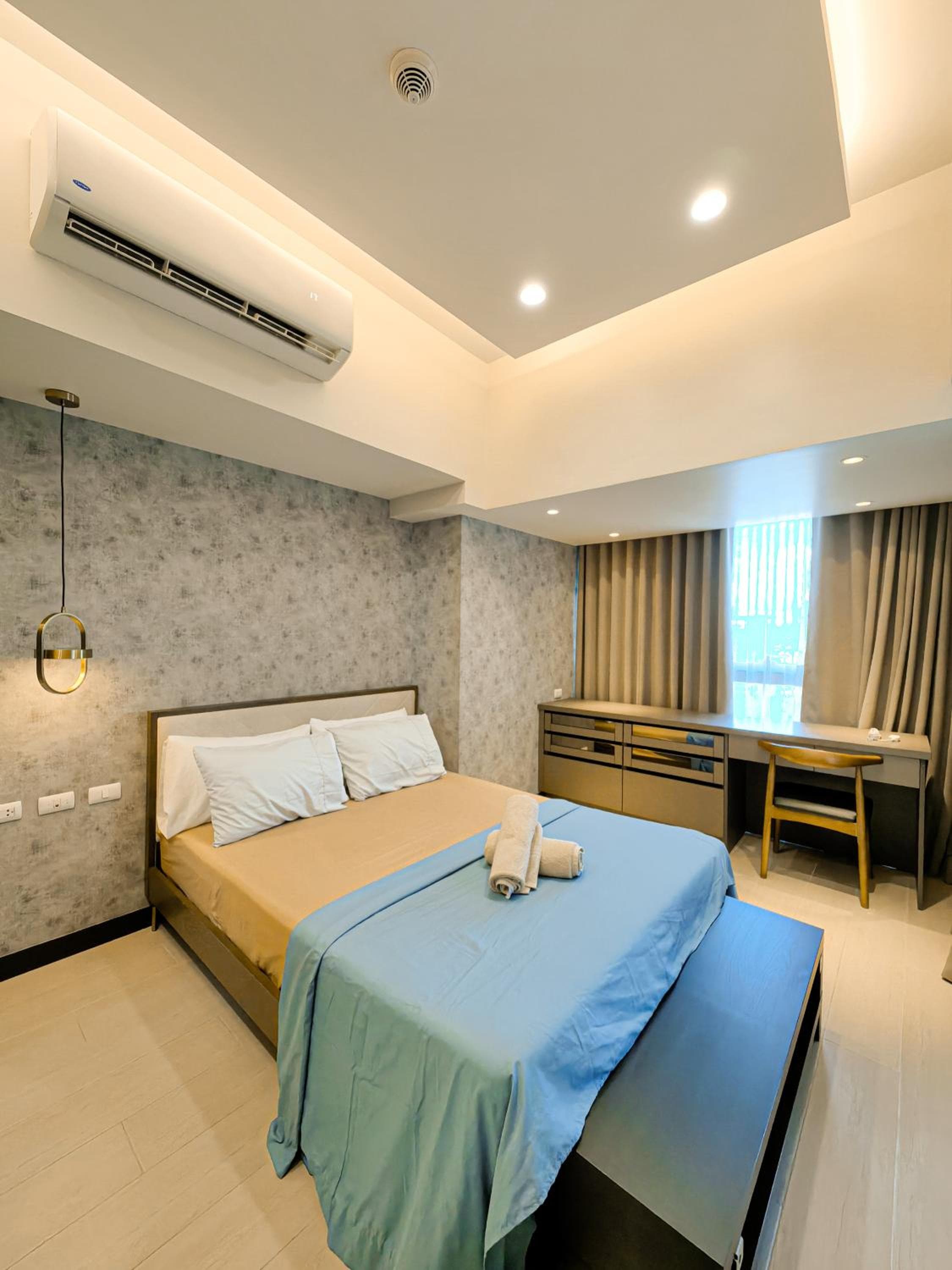 Grand Deluxe 3BR with Bathtub in Uptown BGC, Manila