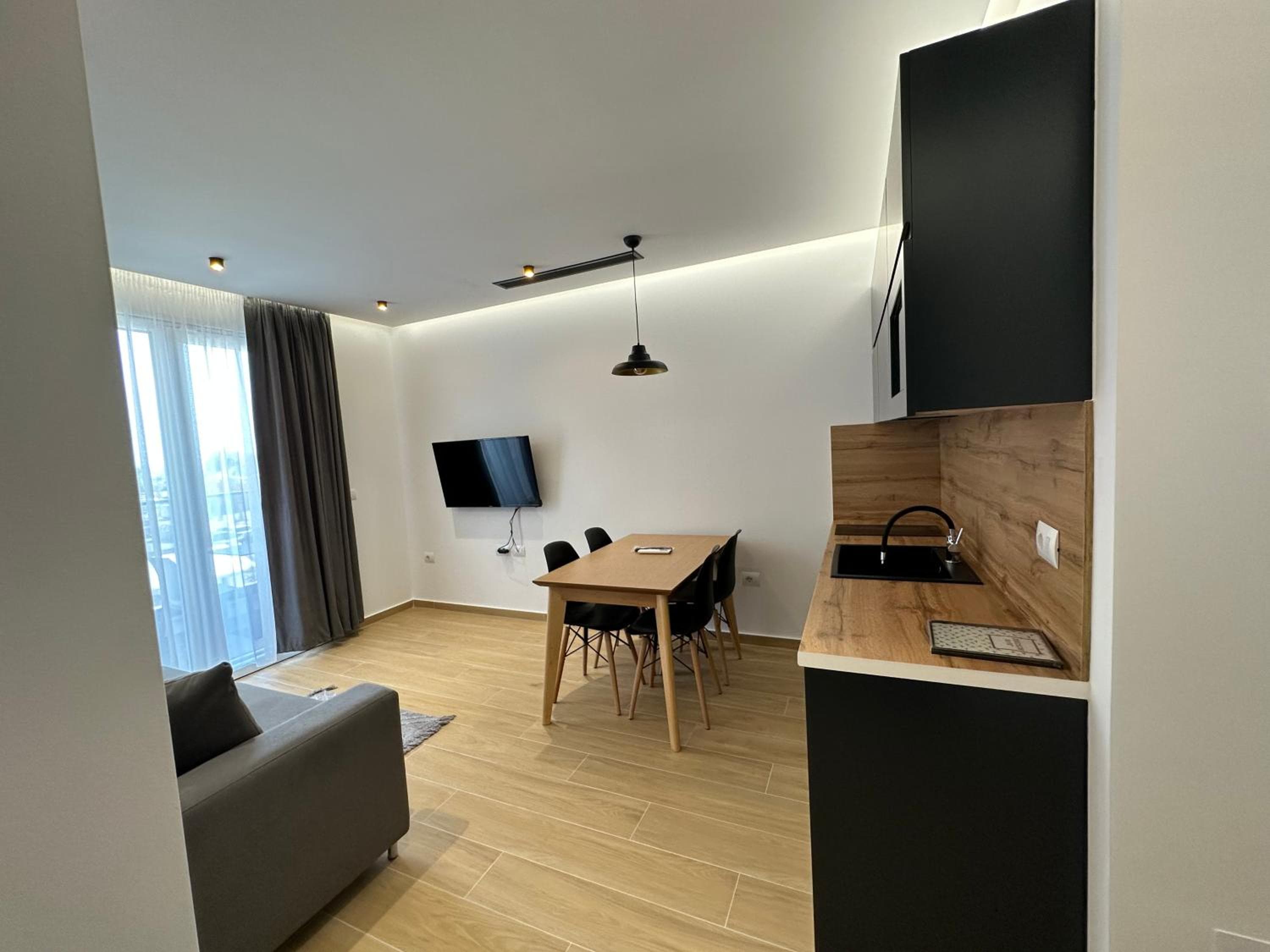 Aral Sea View Apartments & Suites, Shëngjin, photo 6