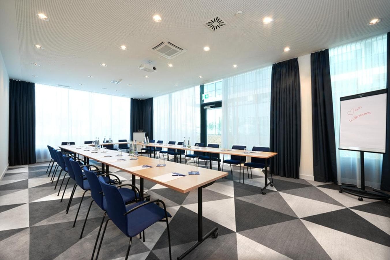Holiday Inn Express & Suites - Basel - Allschwil by IHG, Basel, photo 5