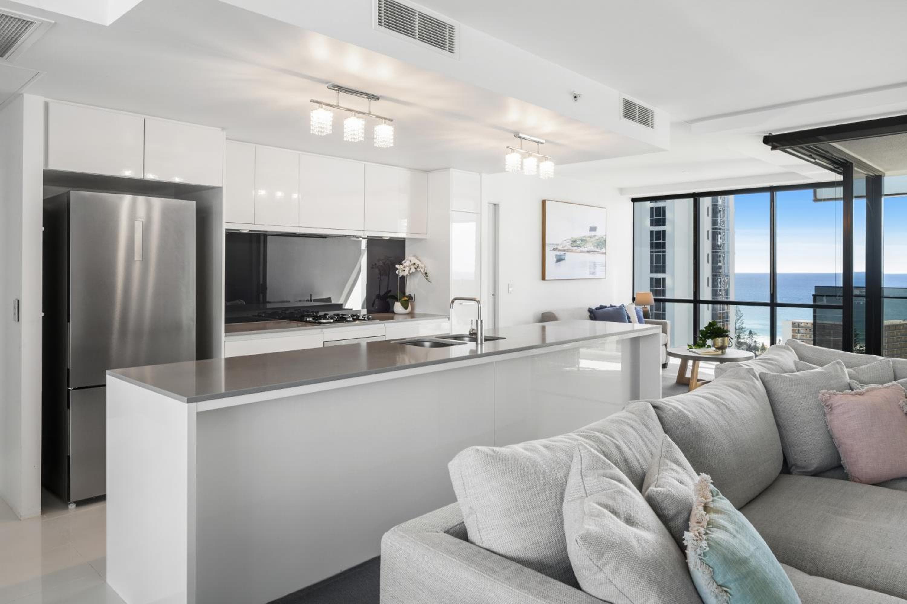Holiday Holiday Circle On Cavill Apartments, Gold Coast, photo 6