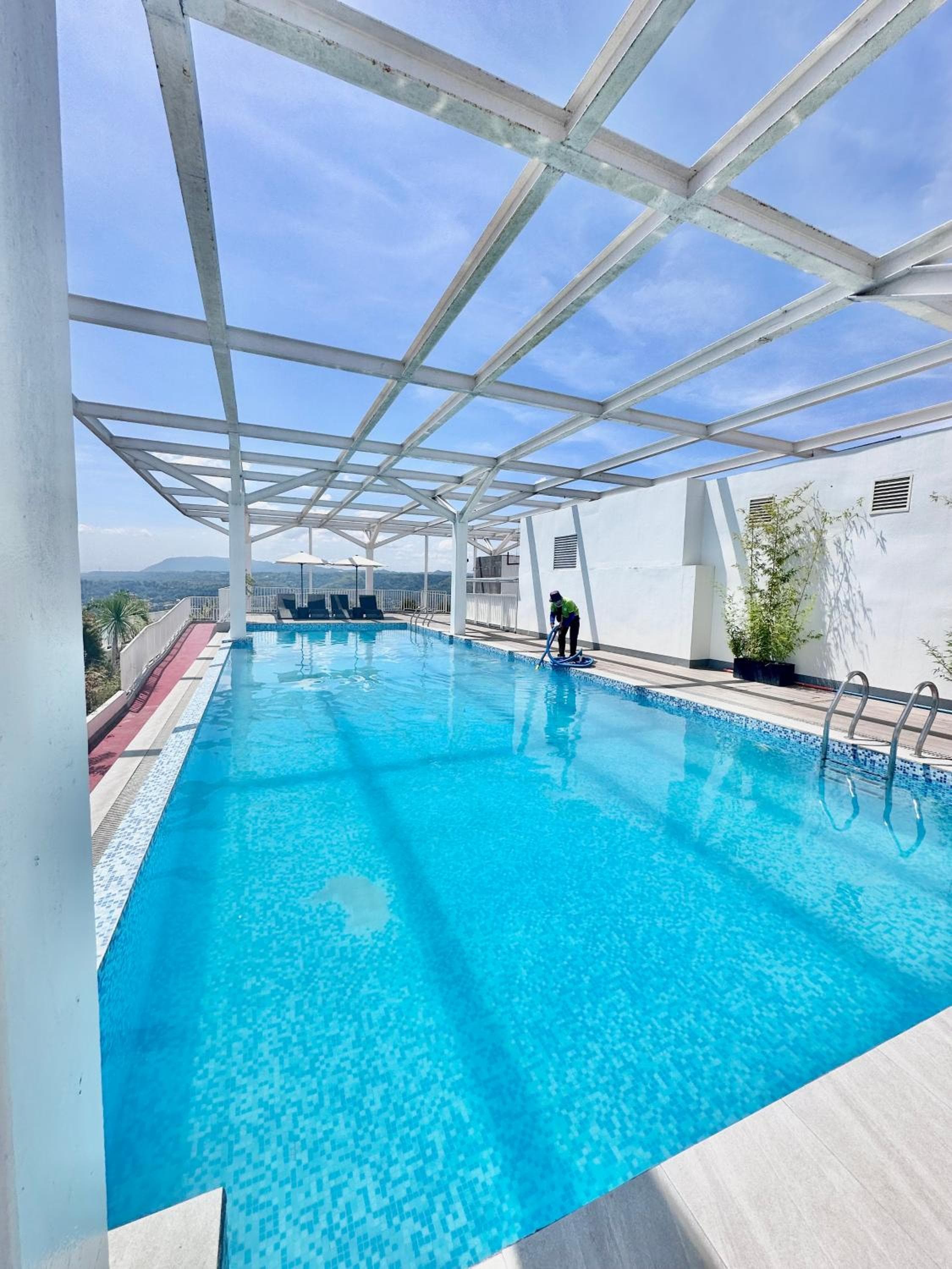 Aesthetic One Bedroom Beside SM w Pool, Wifi and Netflix, Cagayan de Oro, photo 4