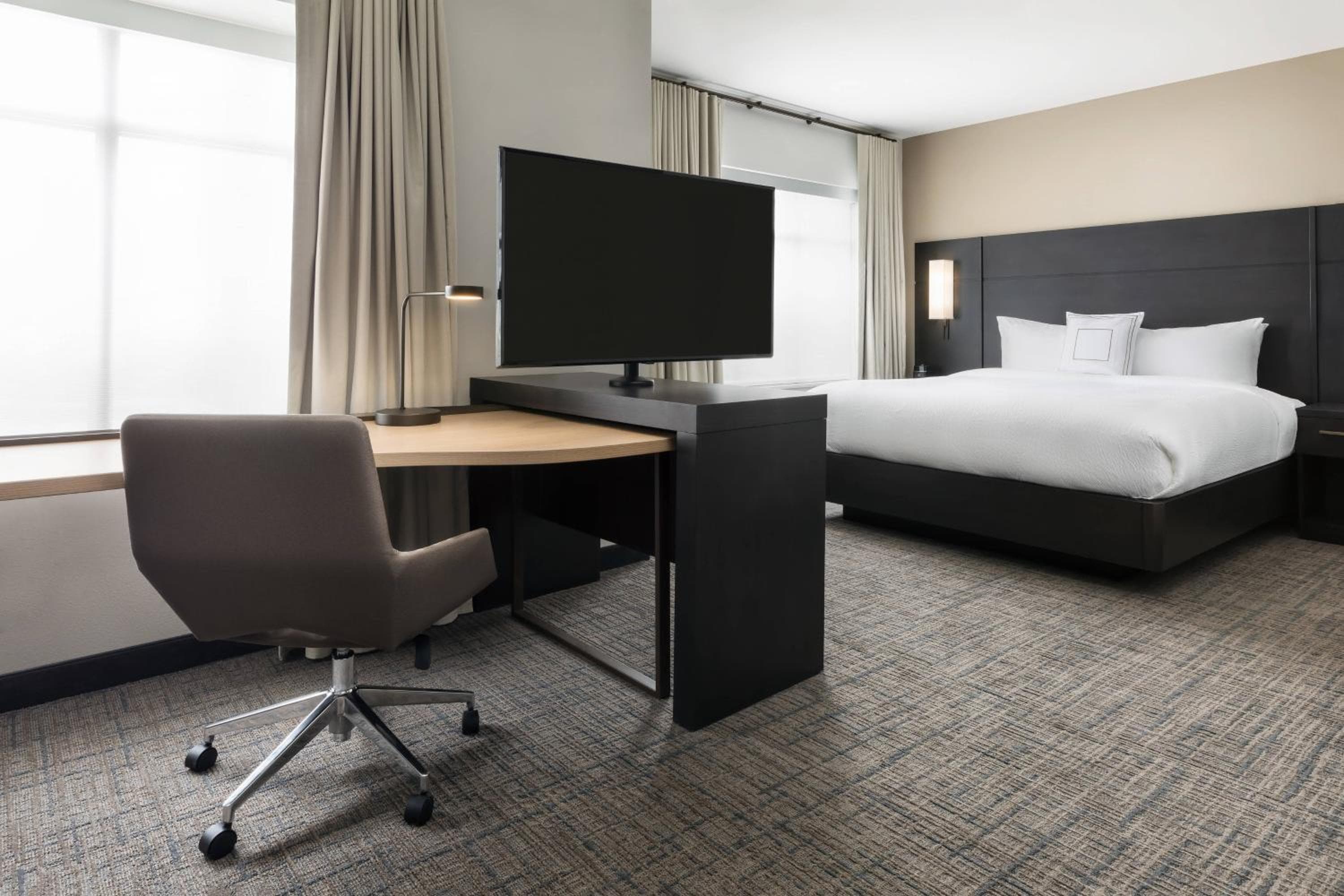 Residence Inn Long Island Garden City, Garden City, photo 4