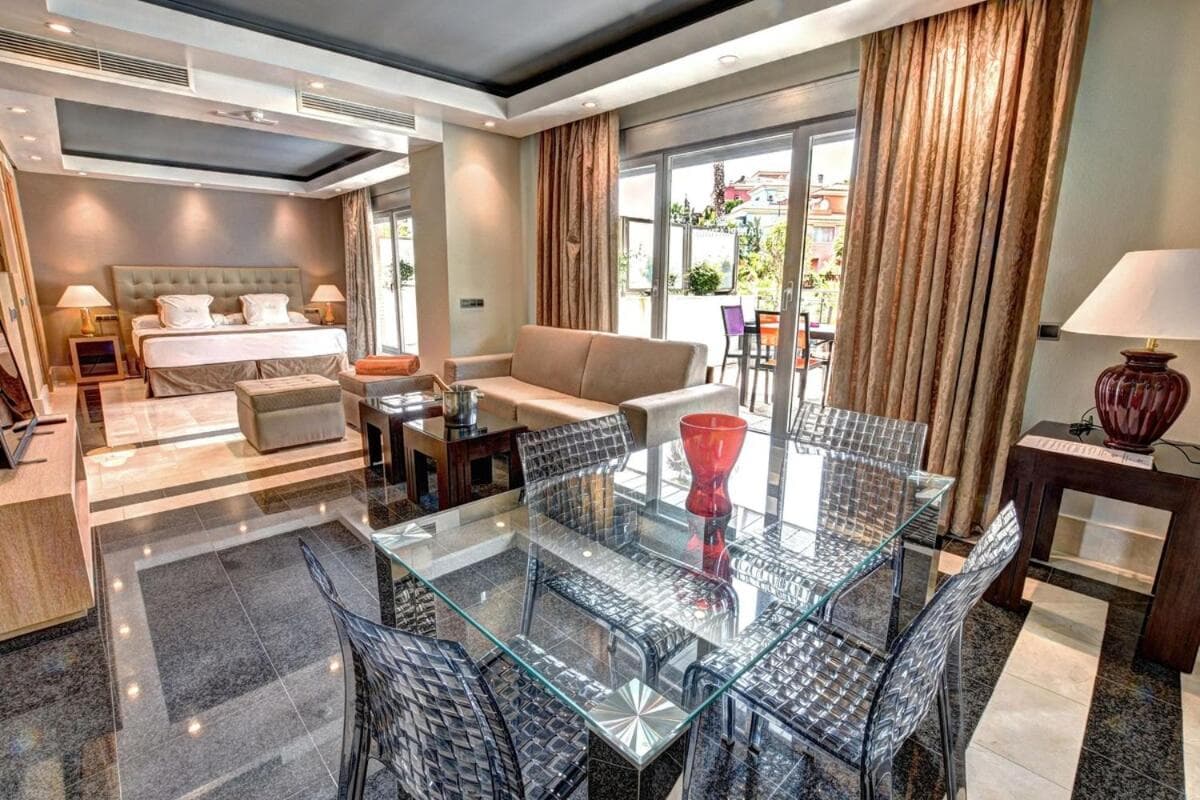 ArtPlatinum SUITES&APARTMENTS, Benalmádena, photo 5