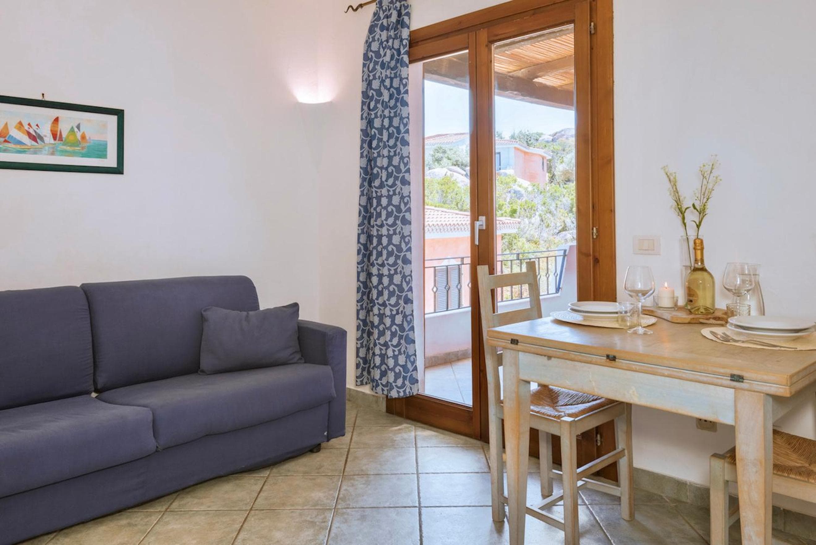 ISA-apartments with air conditioning and outdoor private space in residence with swimming-pool in Palau, only 150 meters from the sea, Palau, photo 5
