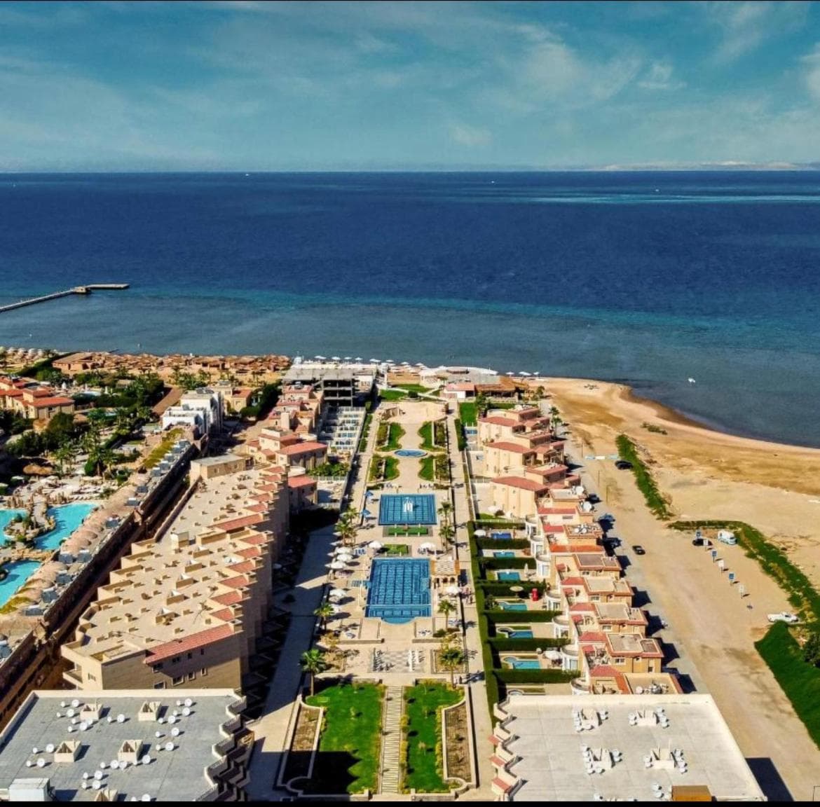 SELENA BAY RESORT WITH PRIVATE BEACH,SEA VIEw, Hurghada