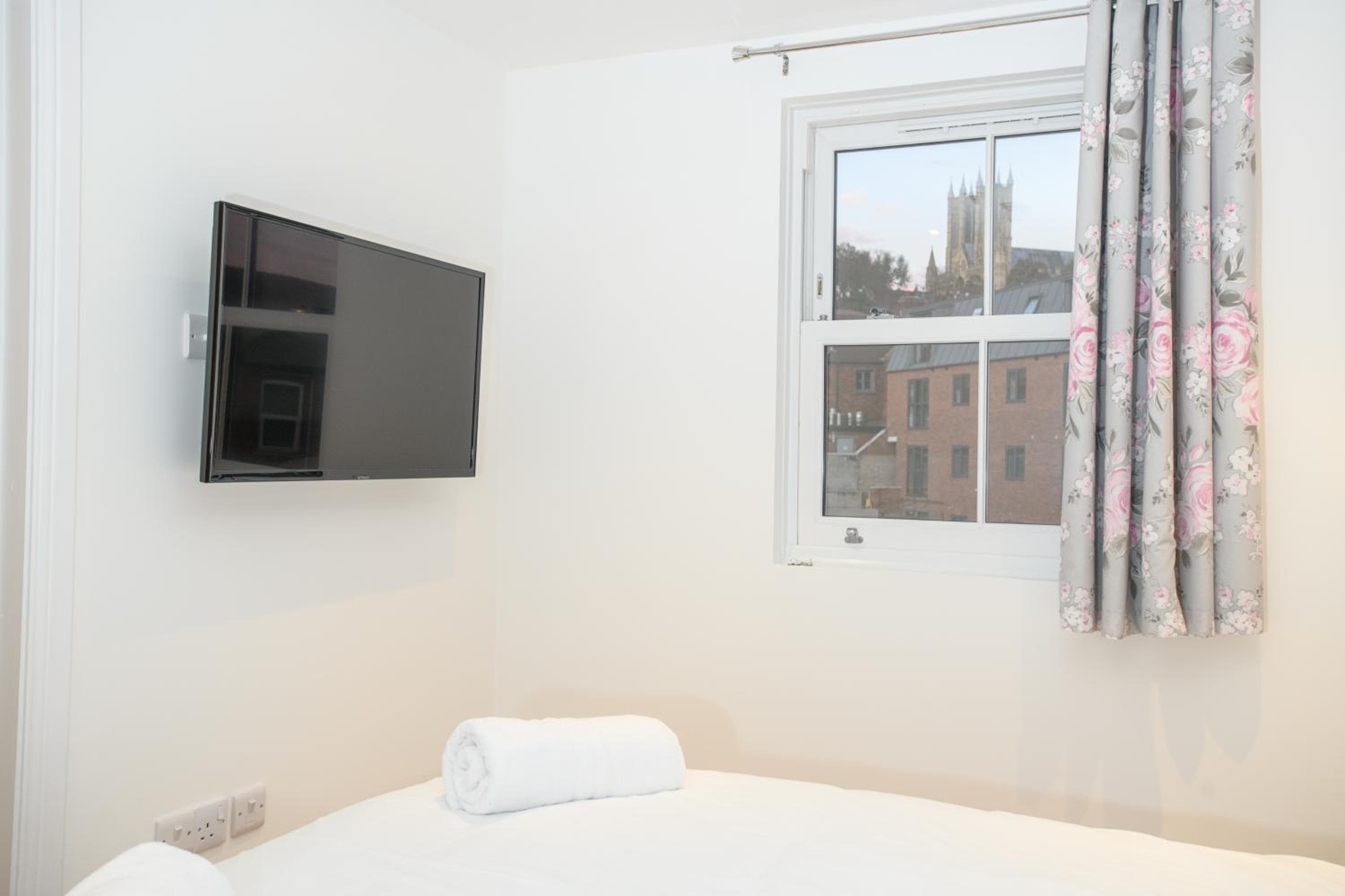 Cathedral View apartments, Lincoln, photo 3