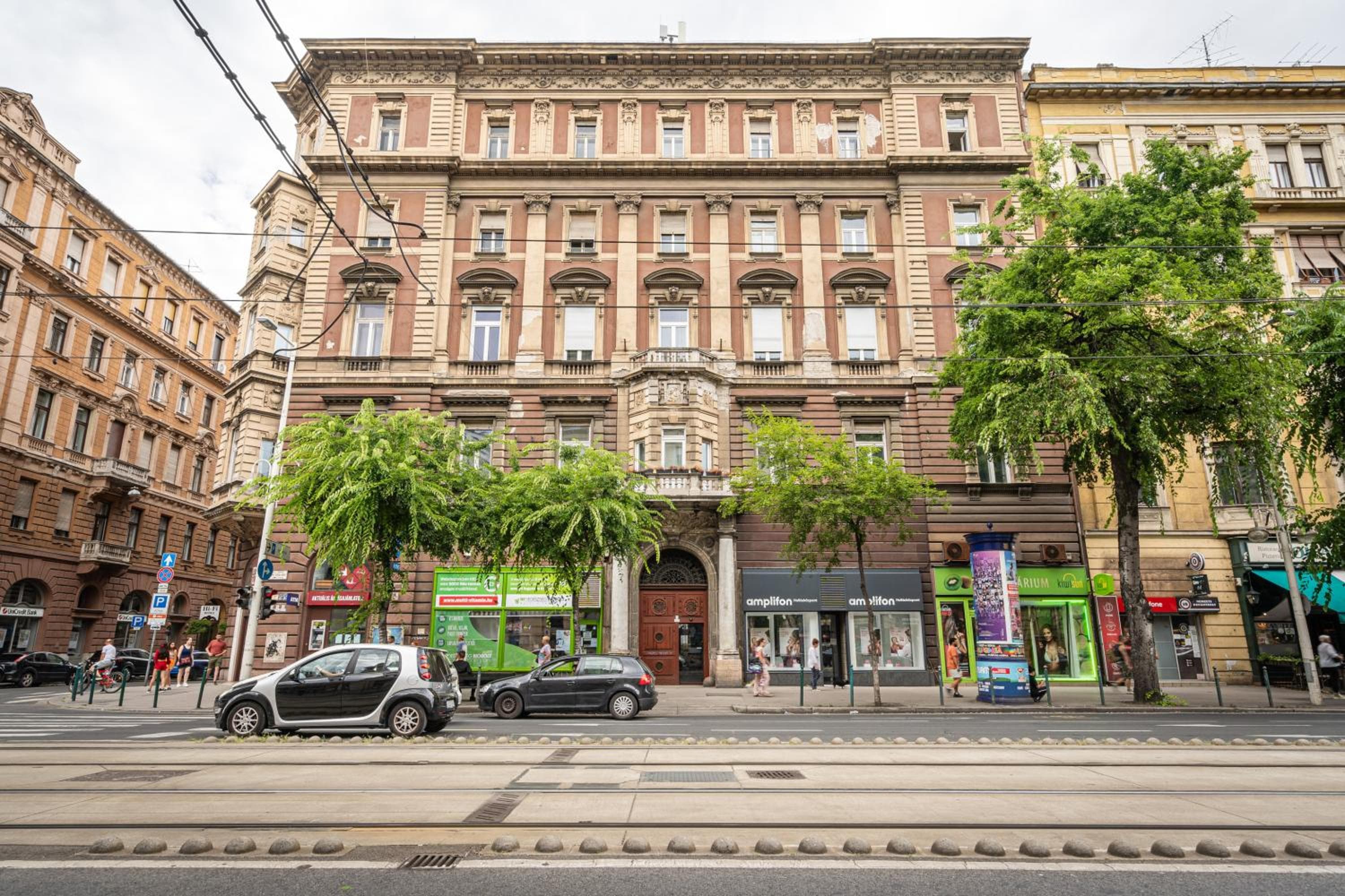 Szent István Apartments, Budapest