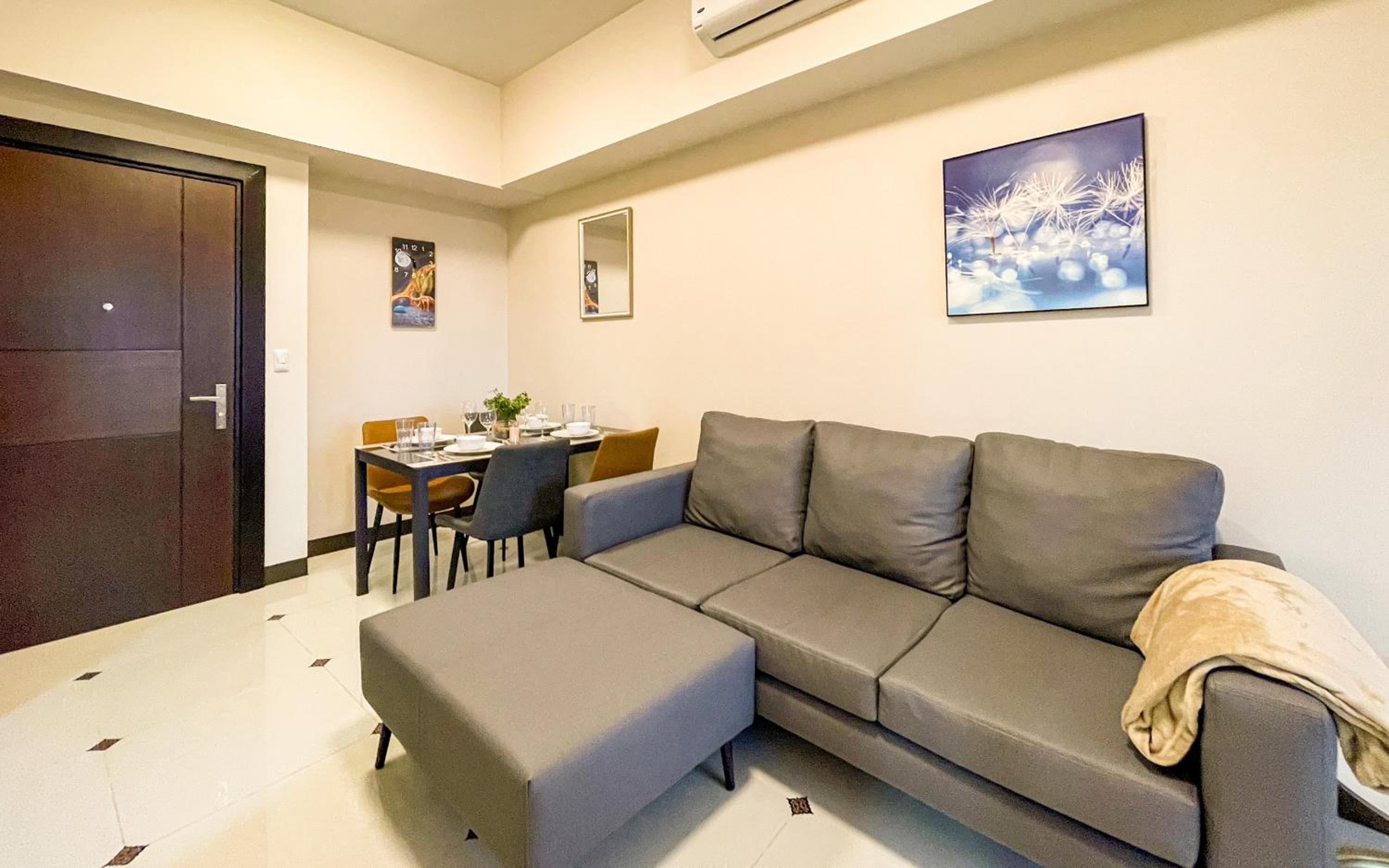 Cityscape View 2BR in Uptown BGC w 200mbps WiFi, Manila, photo 5
