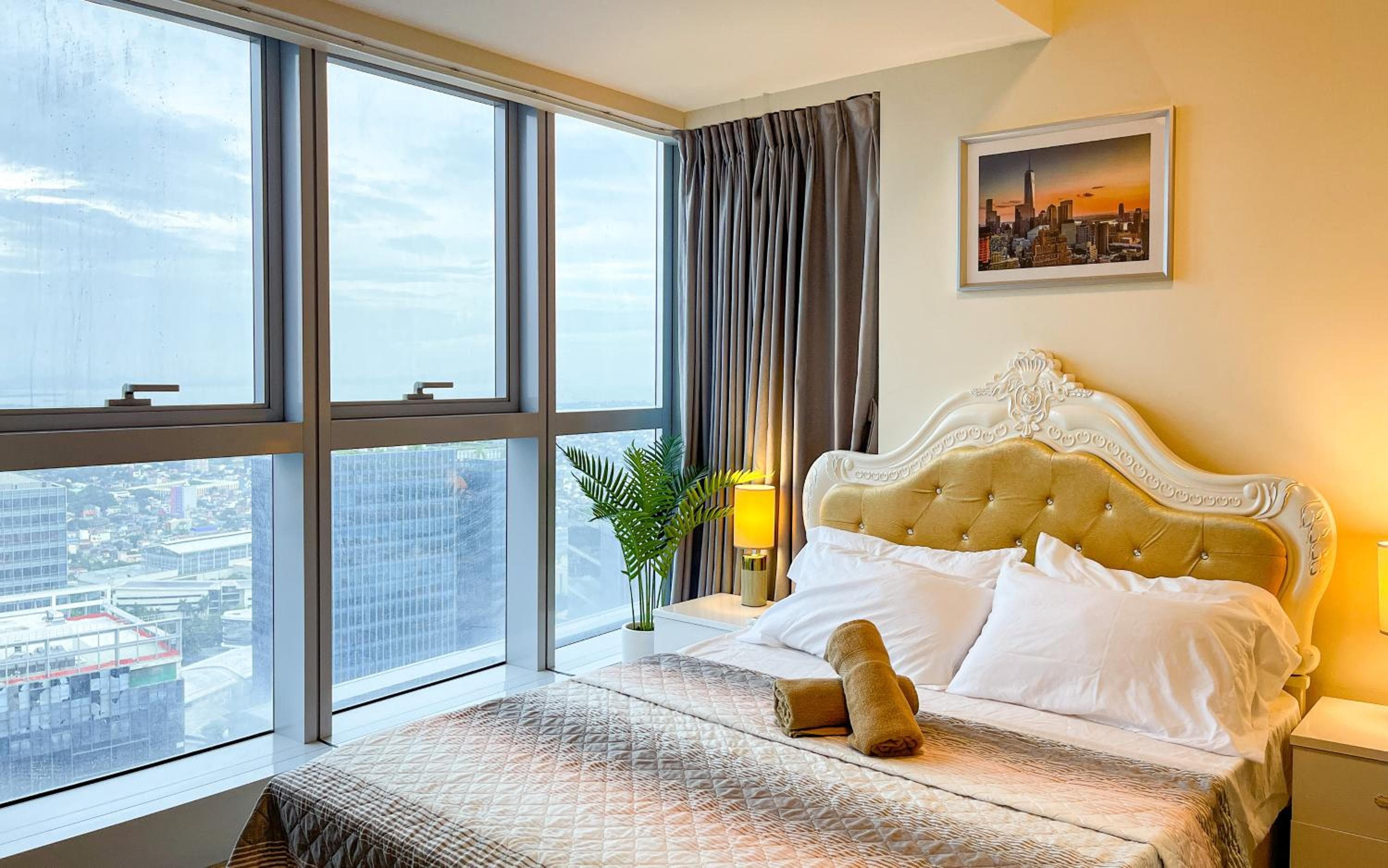 Cityscape View 2BR in Uptown BGC w 200mbps WiFi, Manila, photo 4