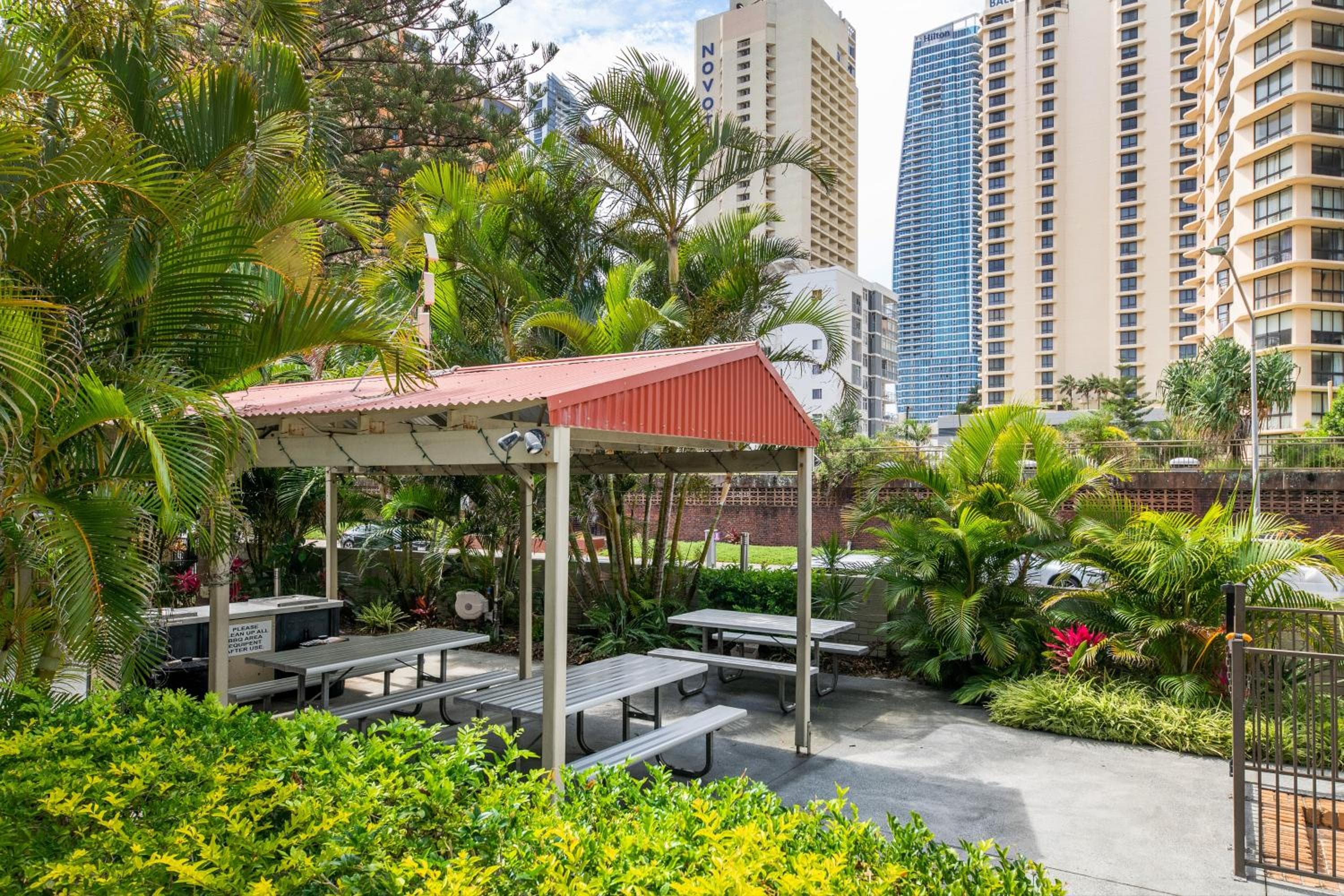 Trickett Gardens Holiday Inn, Gold Coast, photo 3