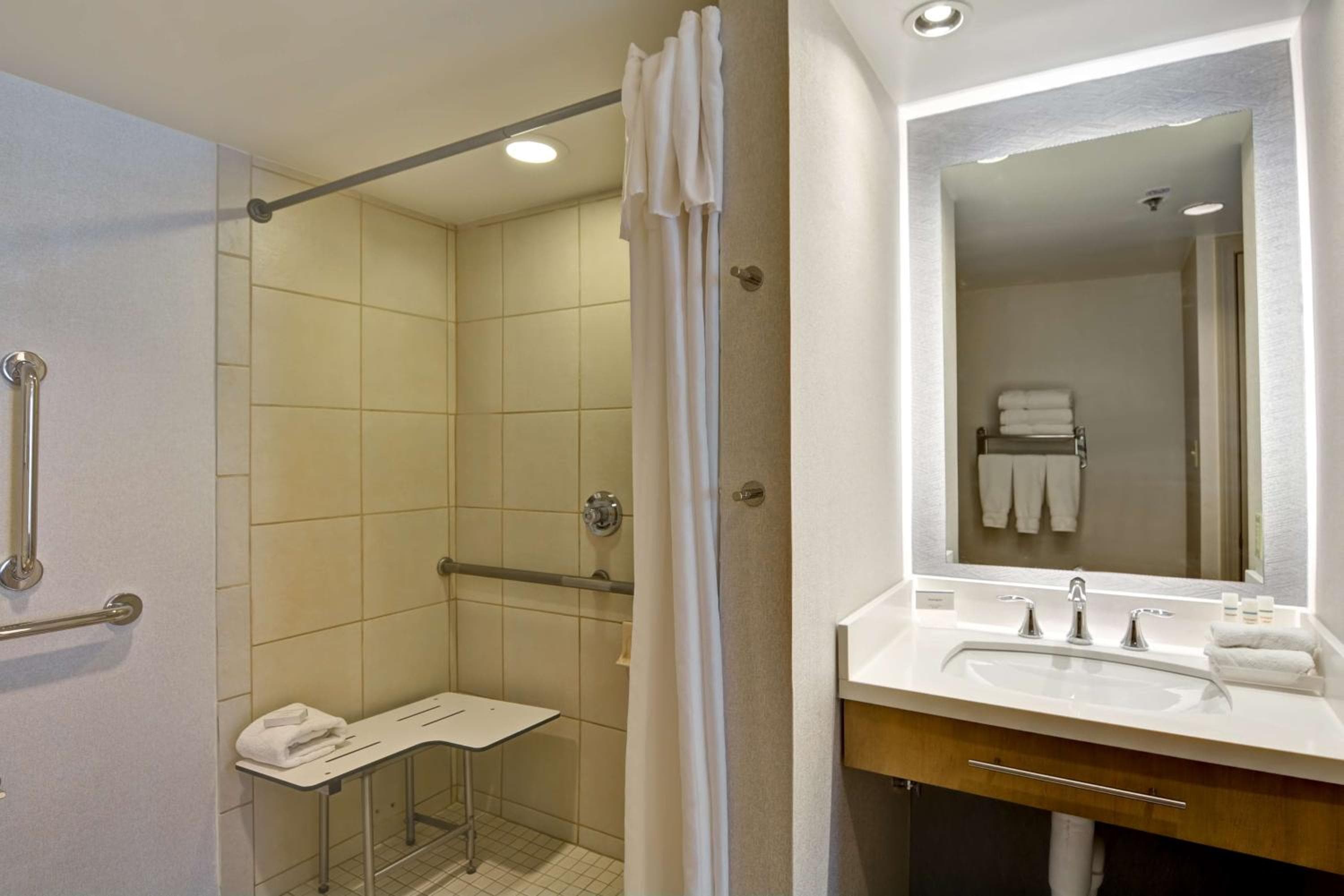 Homewood Suites by Hilton Windsor Locks Hartford, Windsor Locks, photo 2