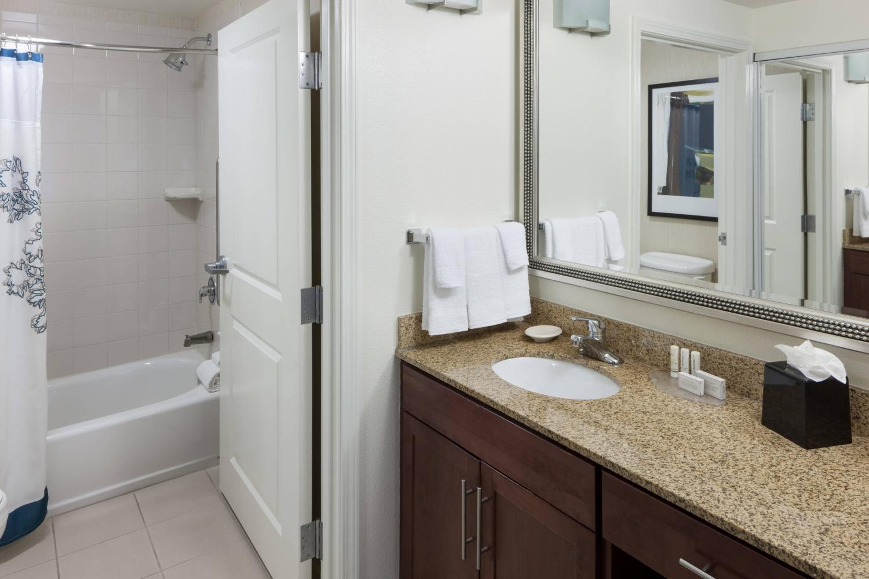 Residence Inn Phoenix North Happy Valley, Phoenix, photo 3