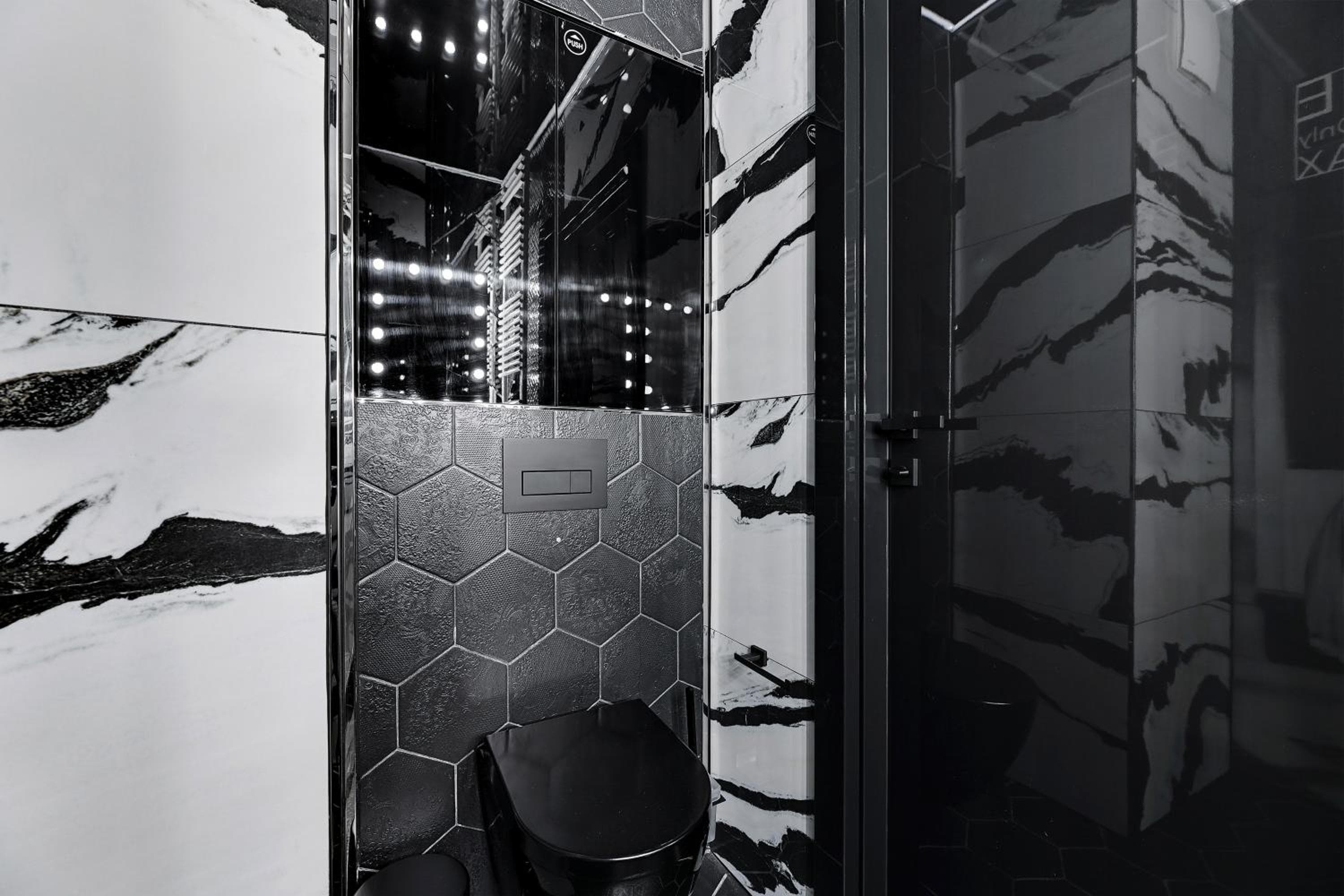 Nadmotławie Hollywood Jacuzzi Suite by Downtown Apartments, Gdańsk, photo 5