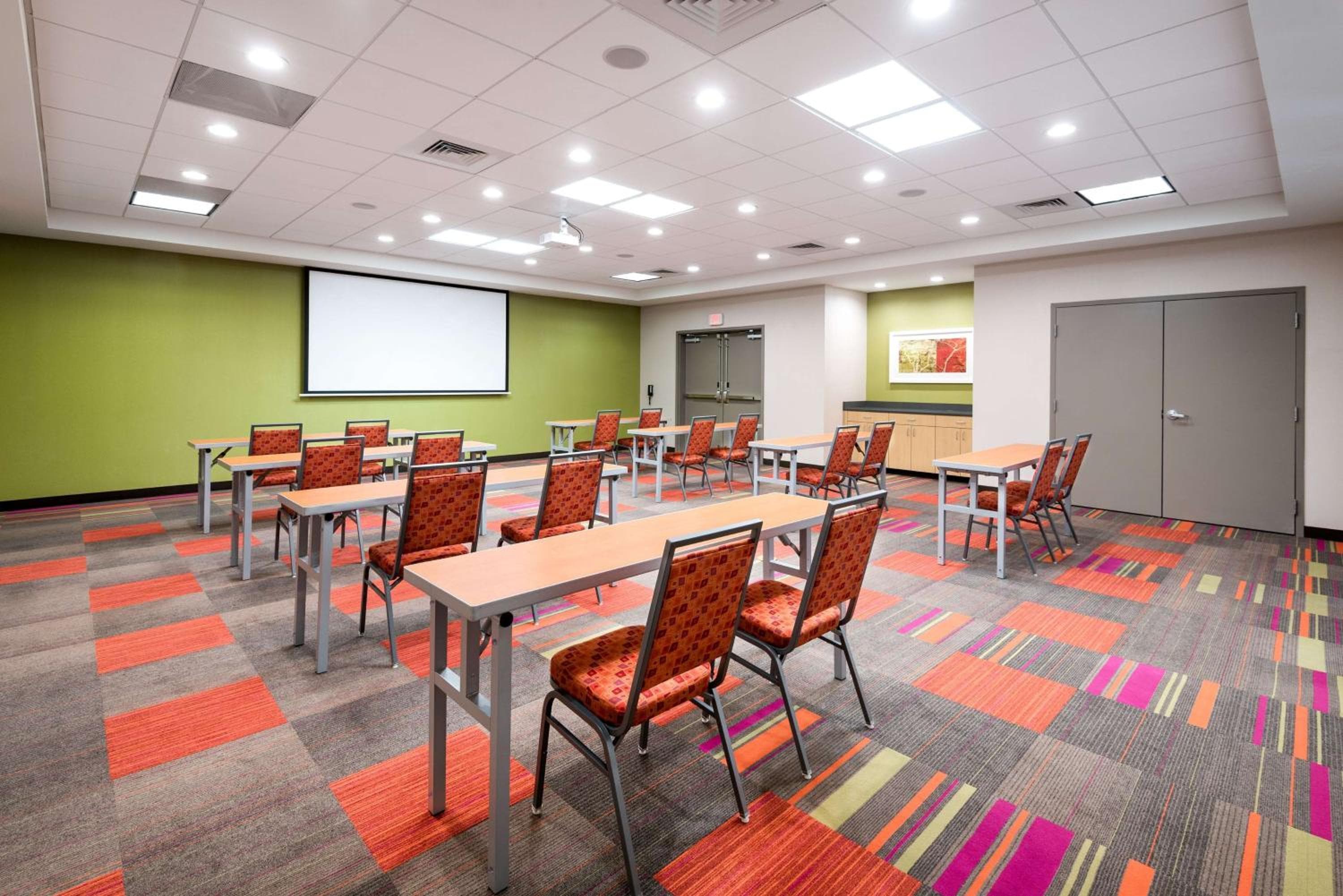 Home2 Suites by Hilton Charlotte University Research Park, Charlotte, photo 3