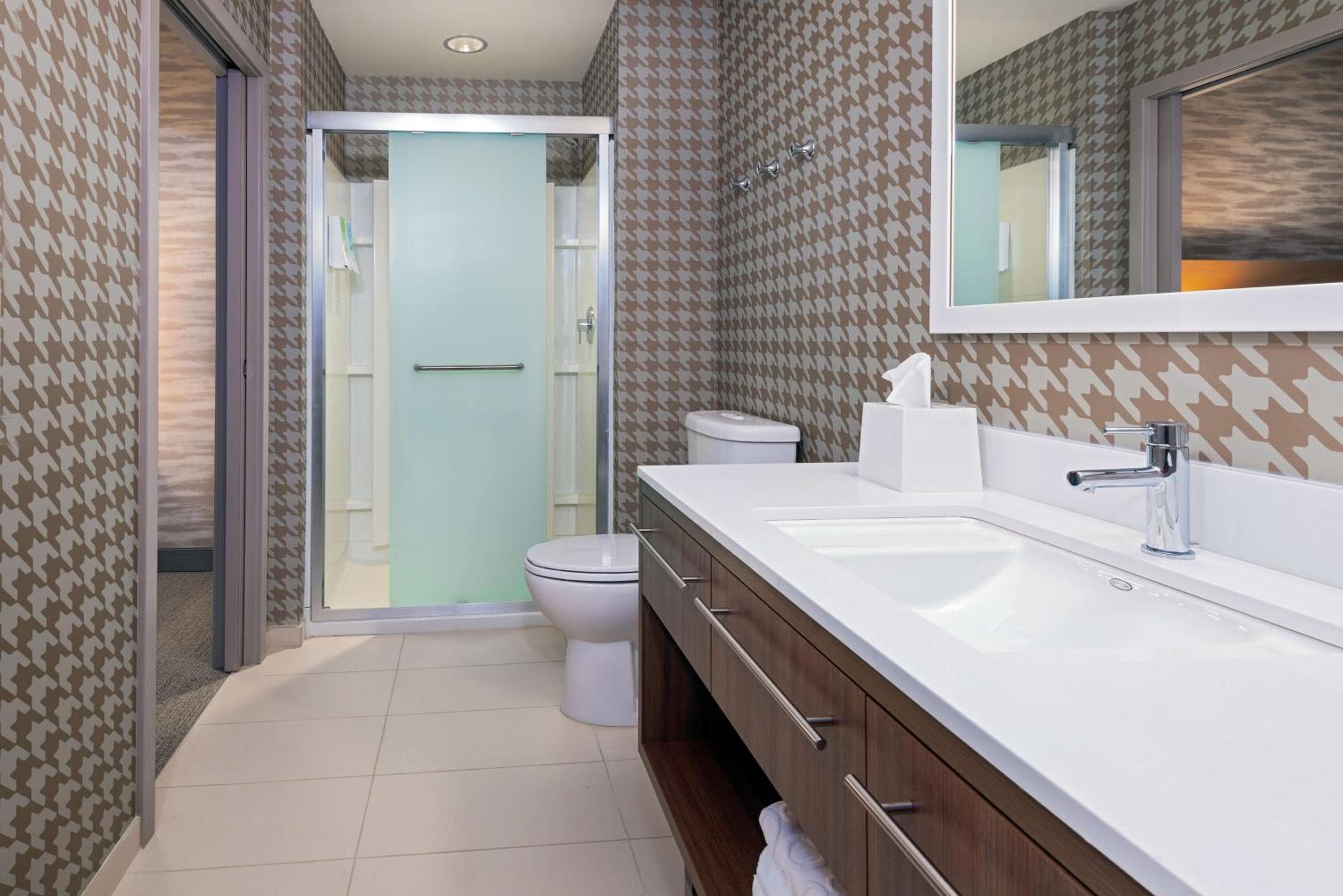 Home2 Suites By Hilton Orlando Near Universal, Orlando, photo 2