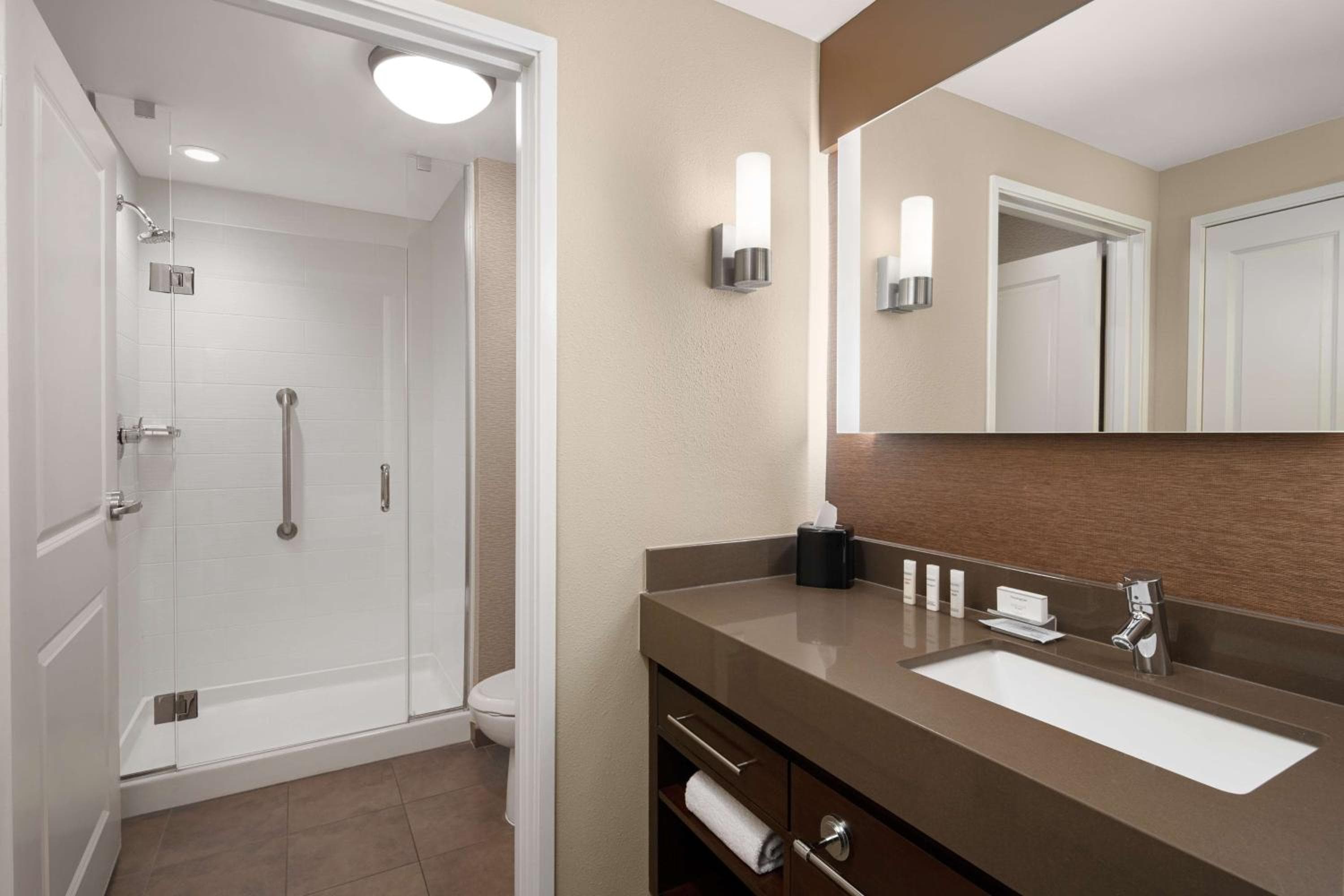 Homewood Suites Springfield, Springfield, photo 4