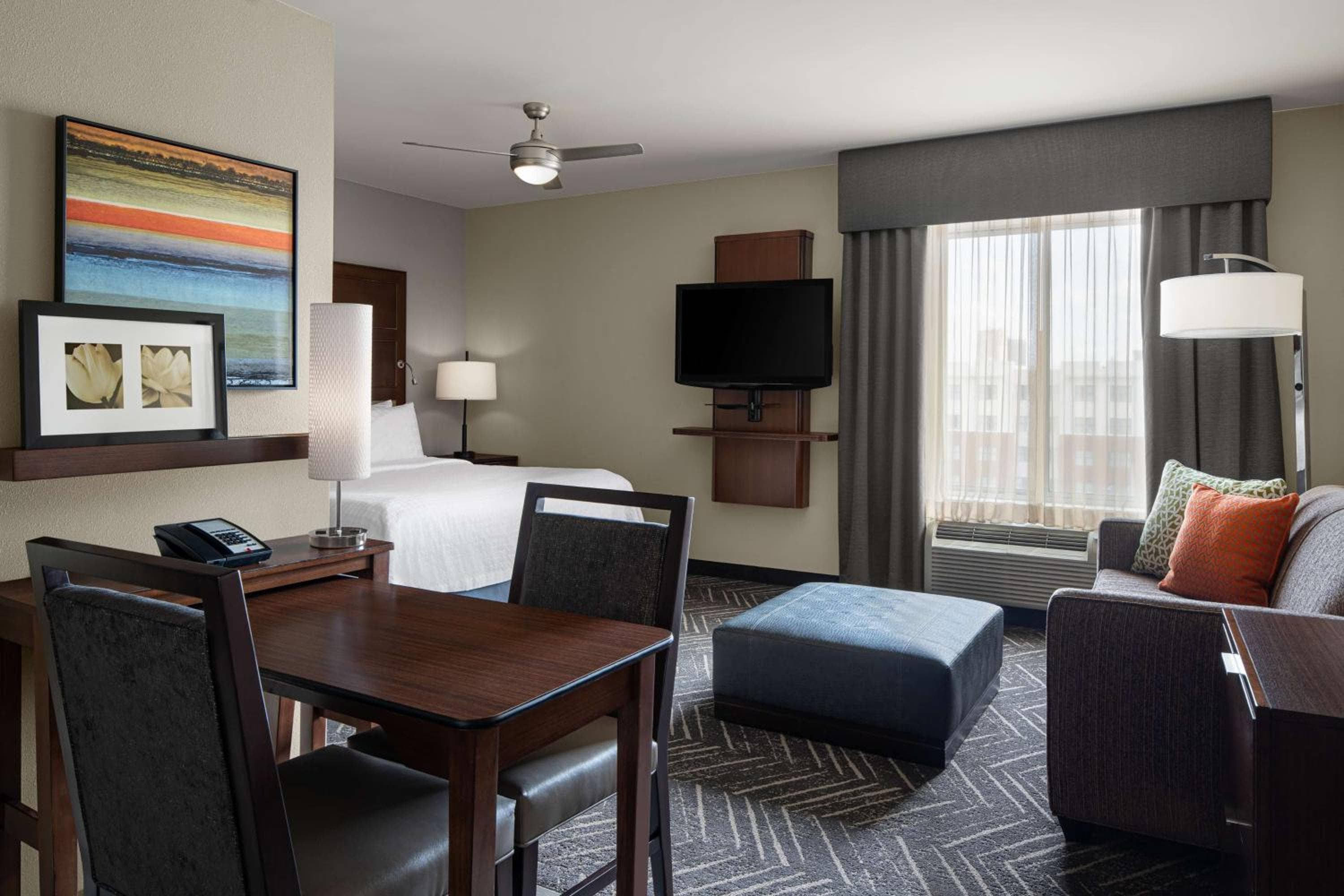 Homewood Suites Springfield, Springfield