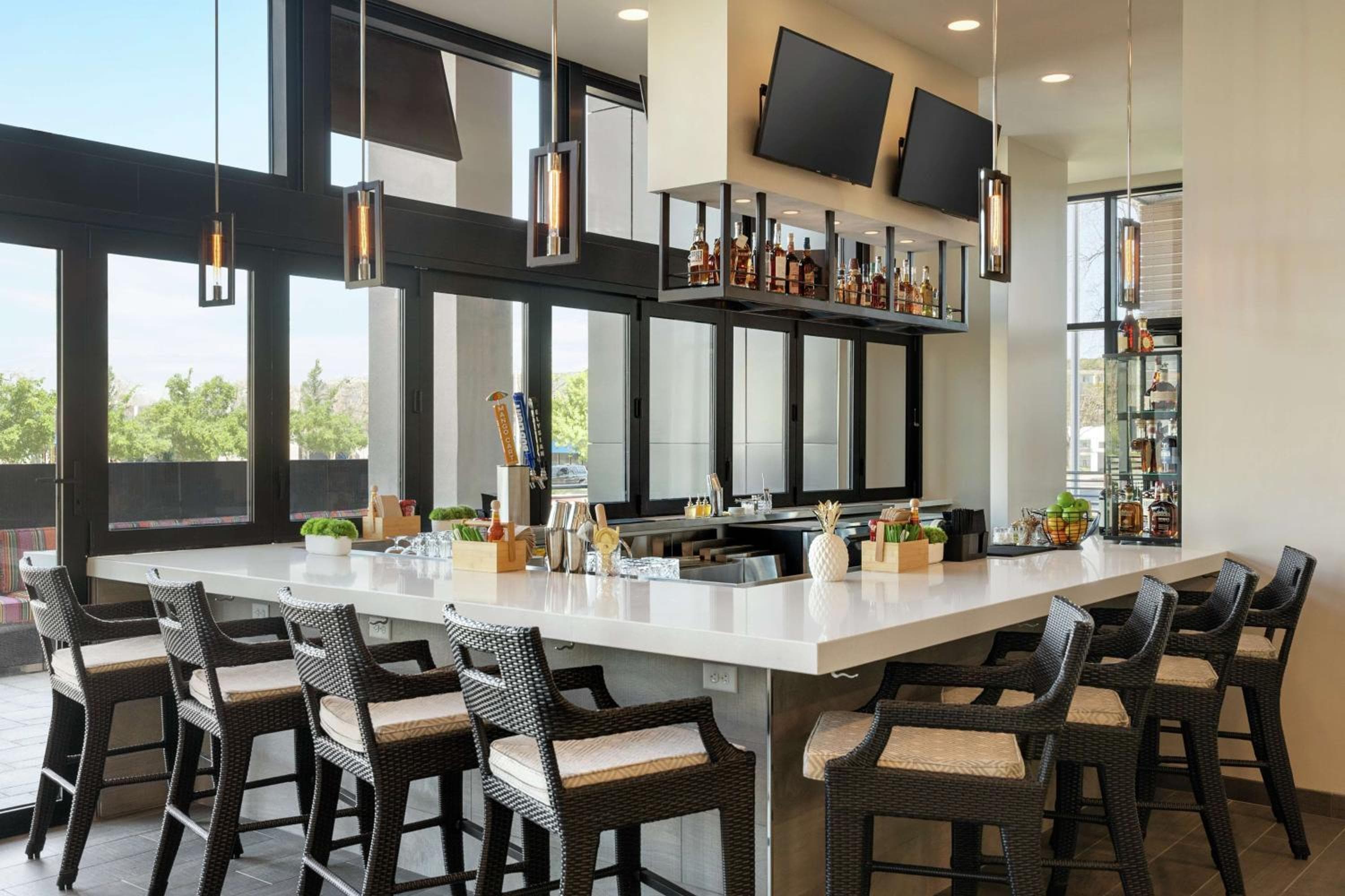 Home2 Suites By Hilton Woodland Hills Los Angeles, Woodland Hills, photo 4