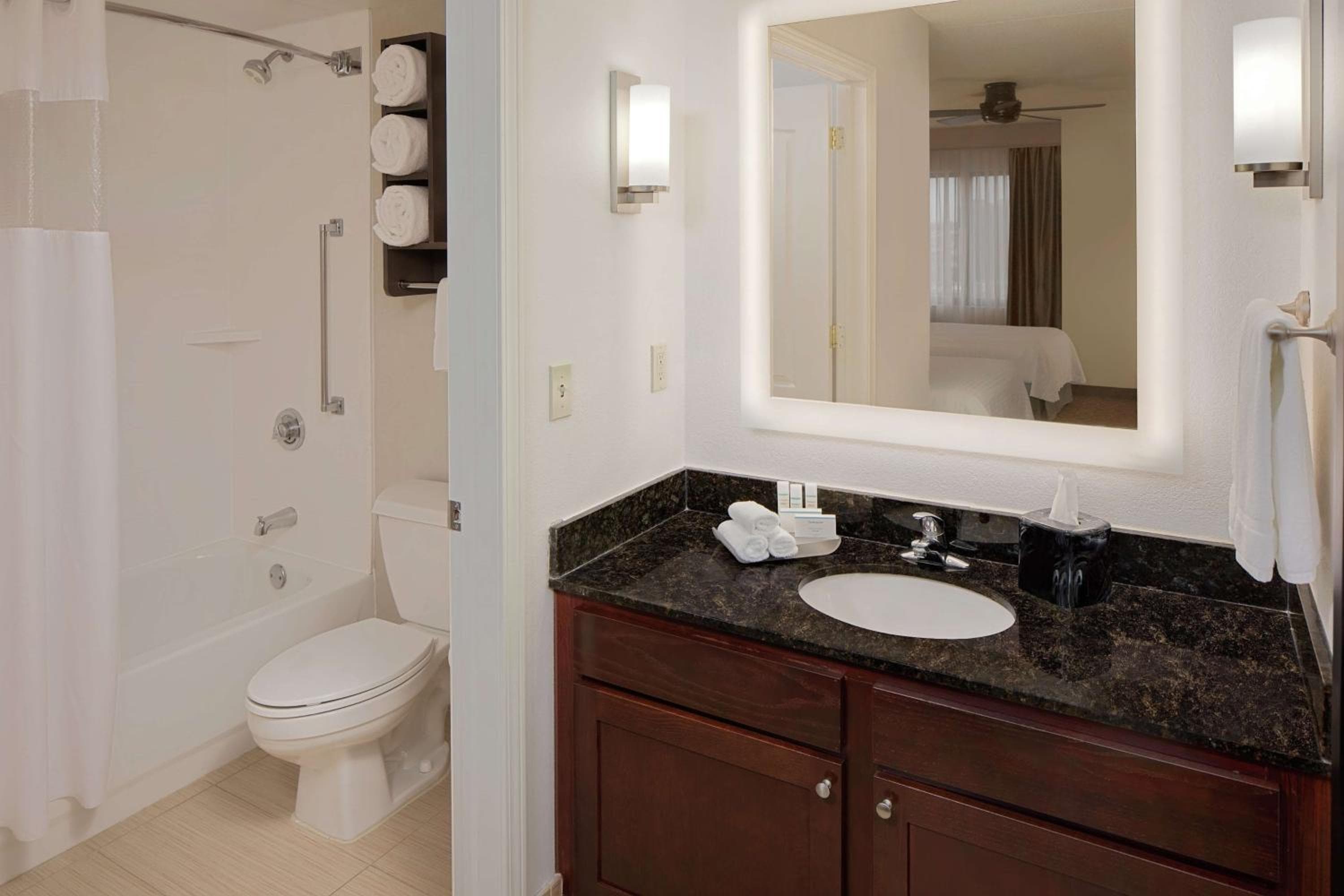 Homewood Suites by Hilton Minneapolis-Mall Of America, Minneapolis, photo 6