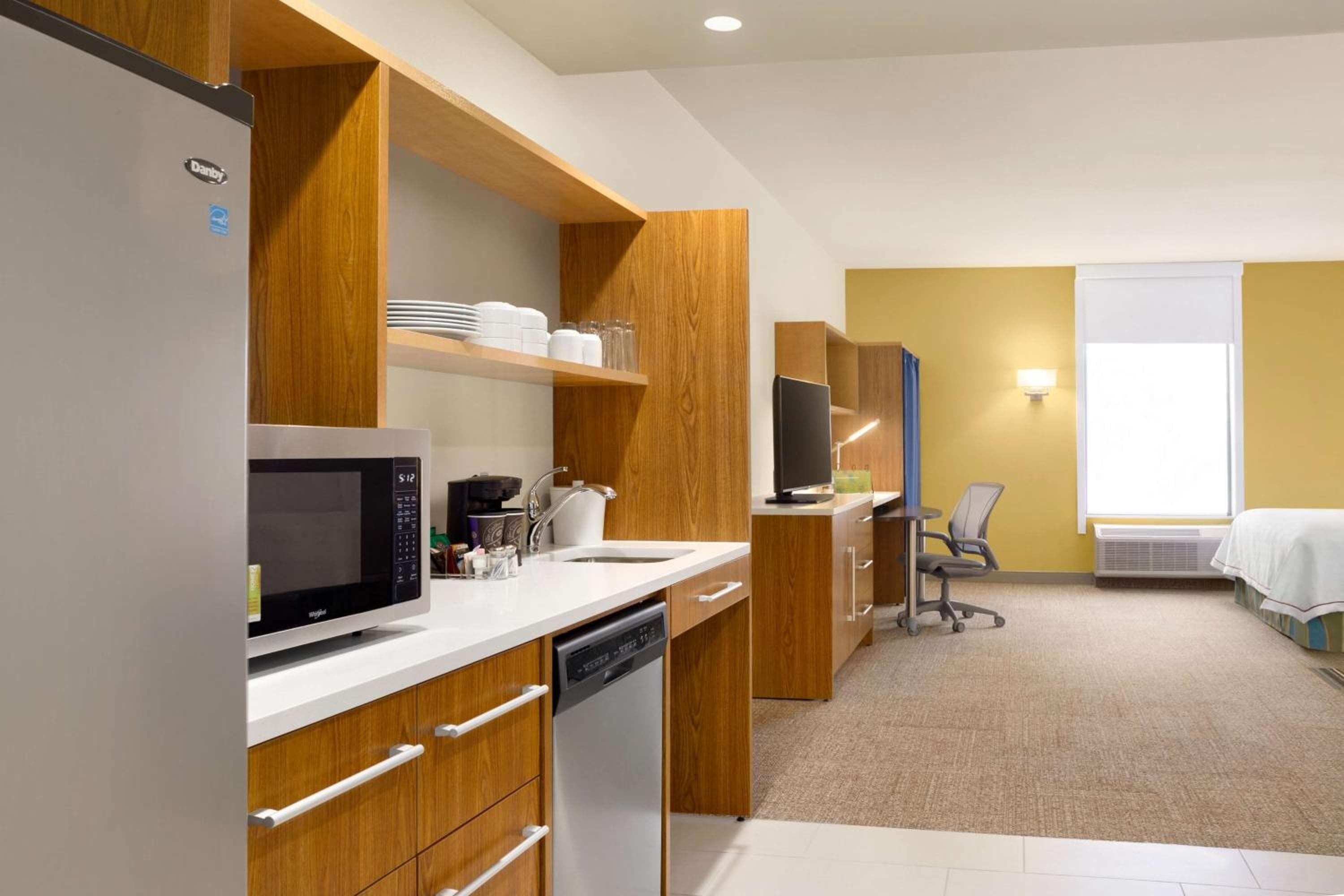 Home2 Suites By Hilton Birmingham Downtown, Birmingham, photo 2