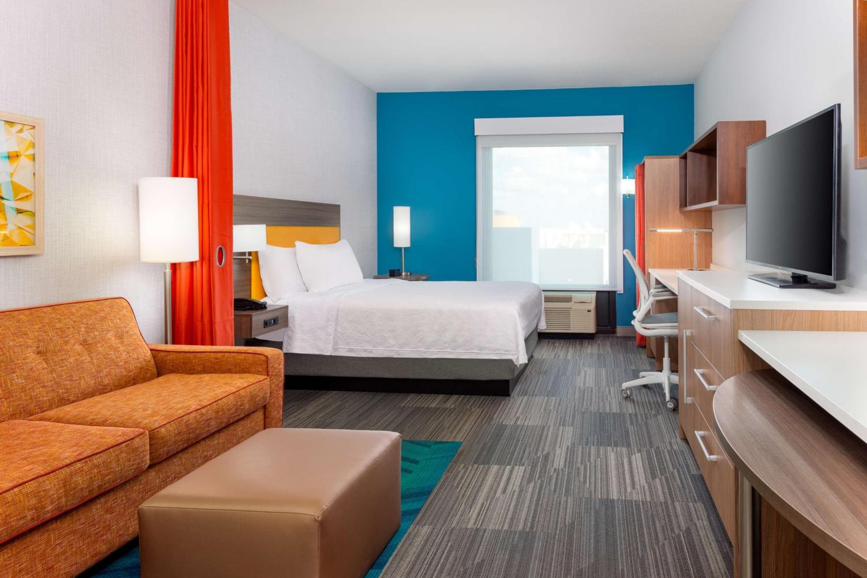 Home2 Suites By Hilton Tampa Downtown Channel District, Tampa, photo 3