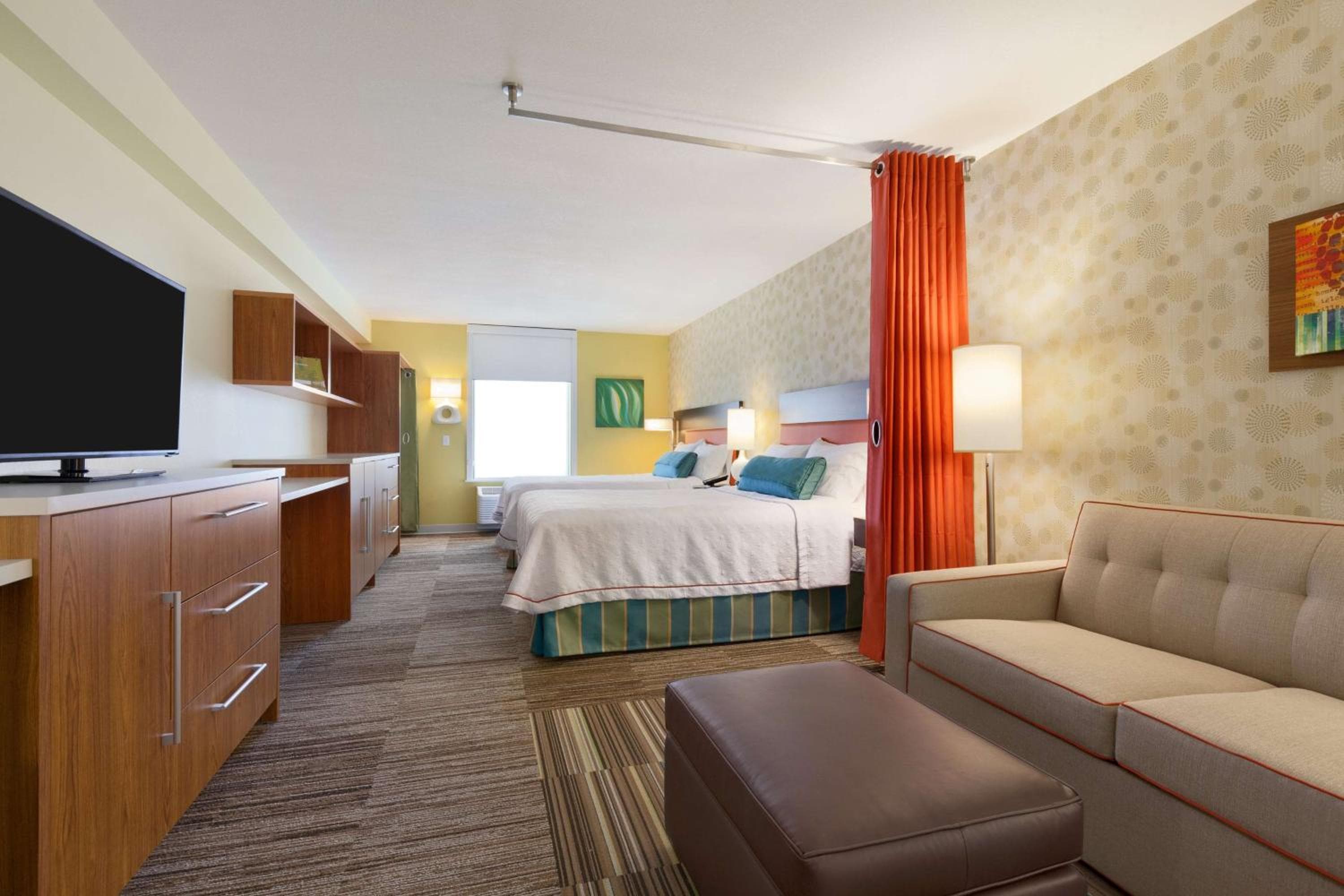 Home2 Suites by Hilton Champaign/Urbana, Champaign, photo 5