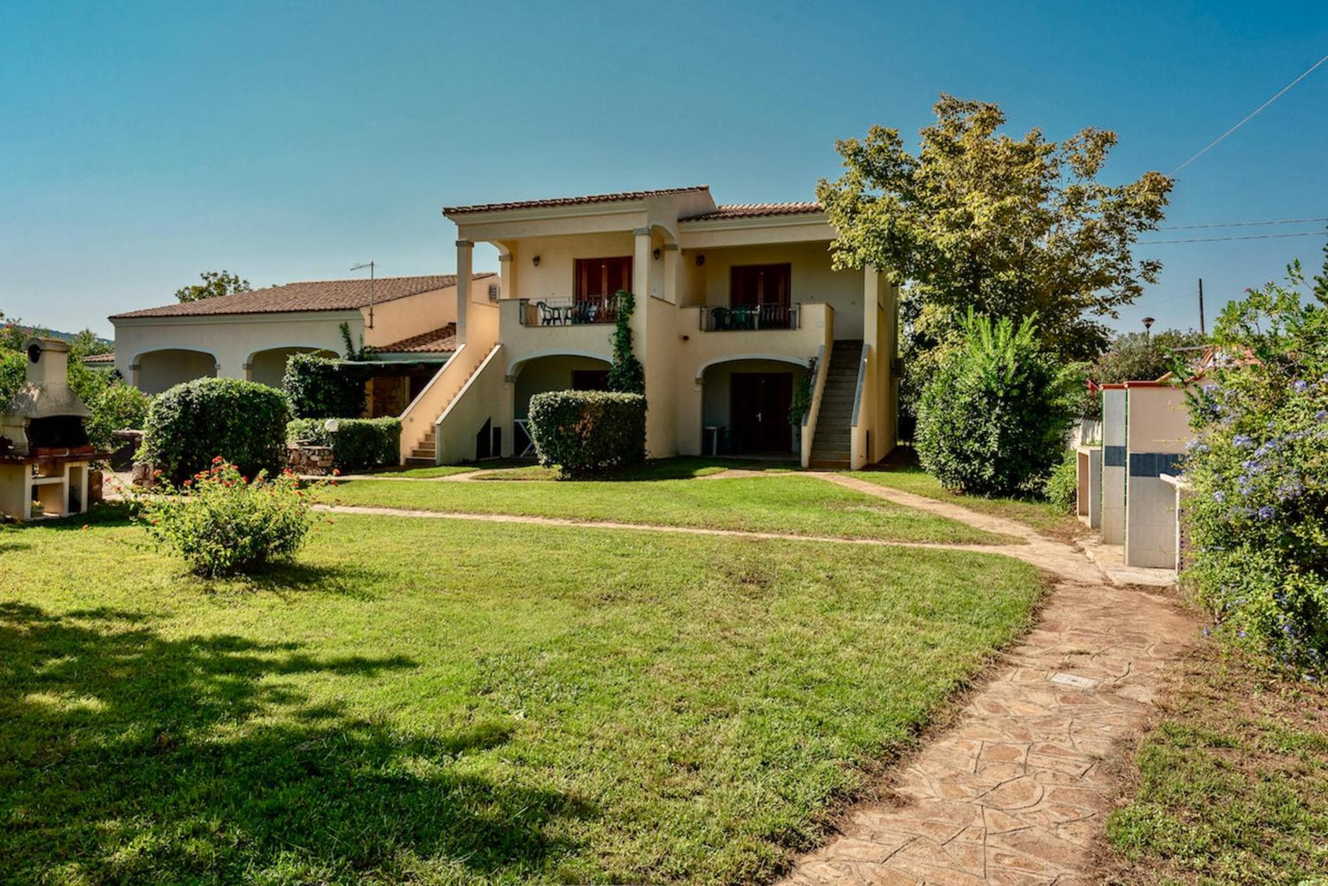 ISA-Apartments with air conditioning and external outdoor space in Budoni, at only 300 m from the beach, Budoni, photo 2