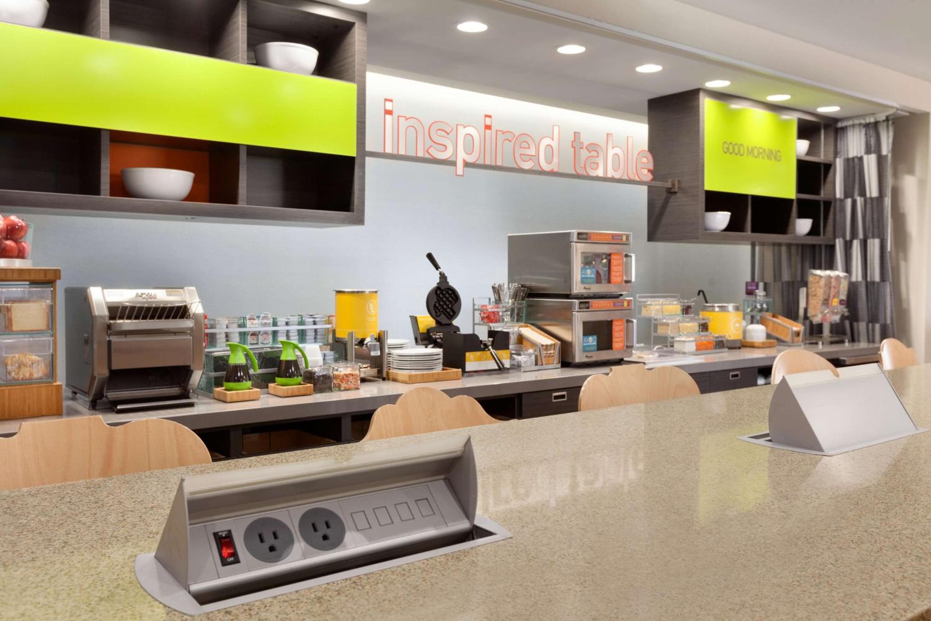 Home2 Suites By Hilton El Paso Airport, El Paso, photo 2