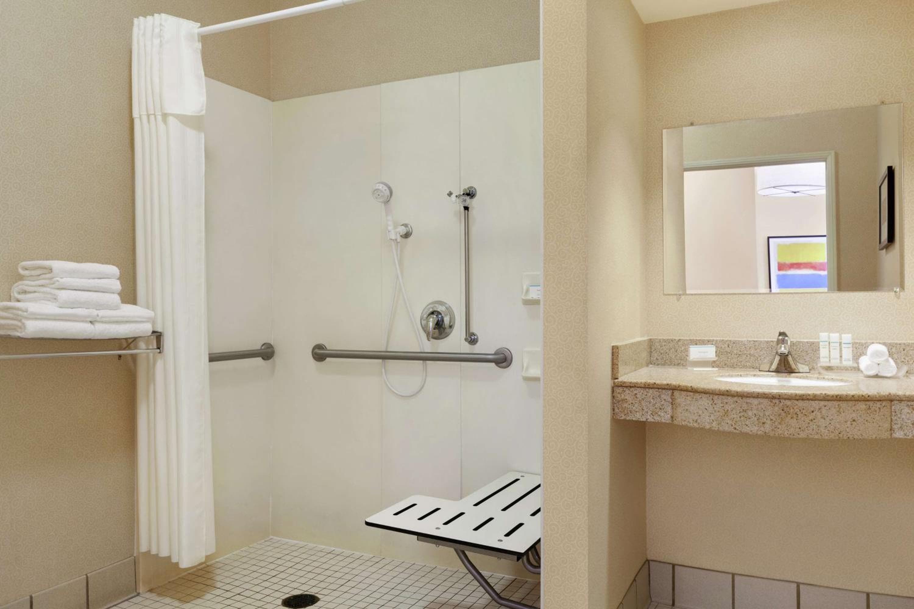 Homewood Suites by Hilton - Oakland Waterfront, Oakland, photo 3
