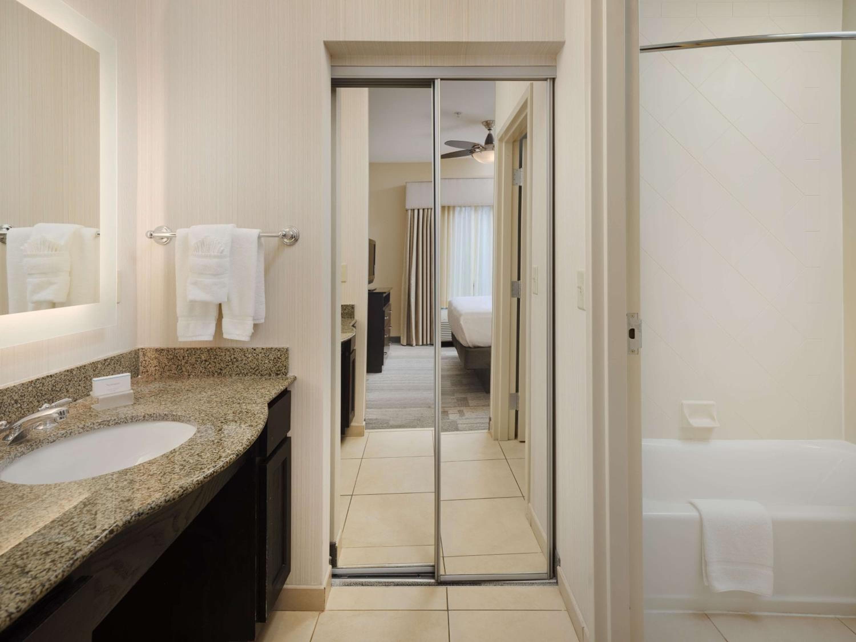 Homewood Suites by Hilton Atlanta NW/Kennesaw-Town Center, Kennesaw, photo 4