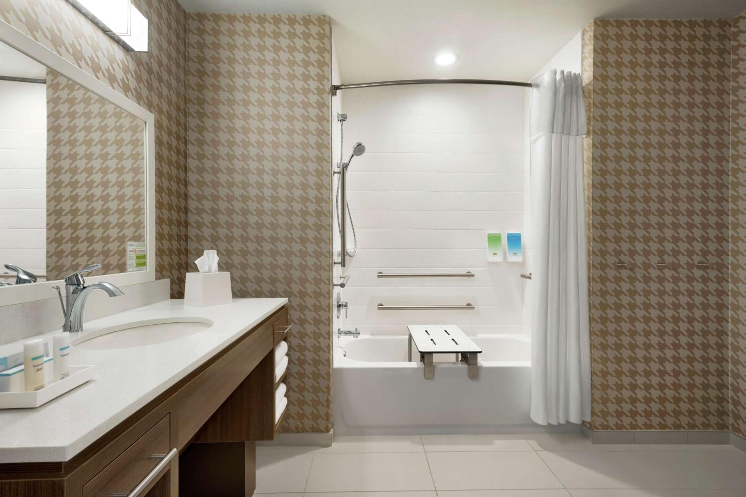 Home2 Suites By Hilton Bismarck, Bismarck, photo 3