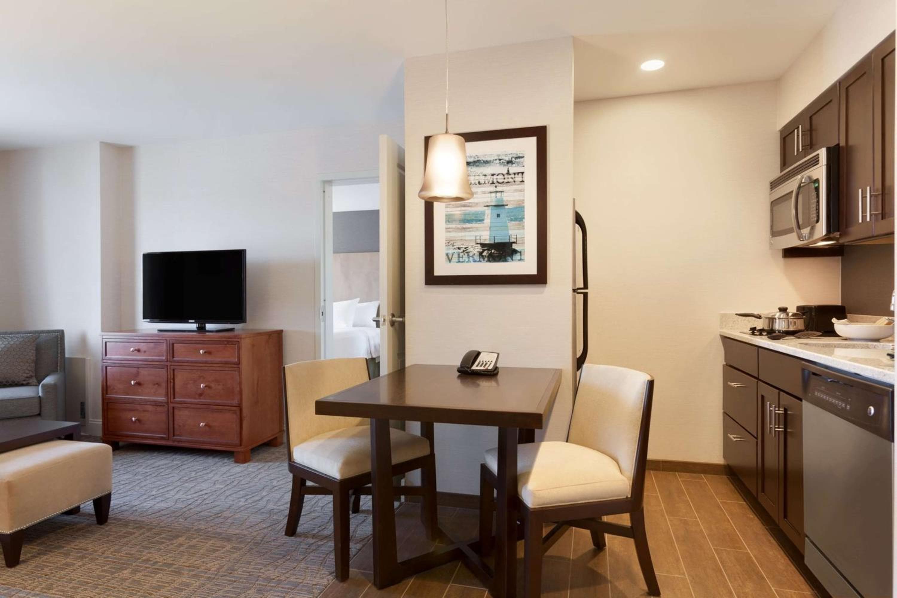 Homewood Suites by Hilton Burlington, South Burlington, photo 2