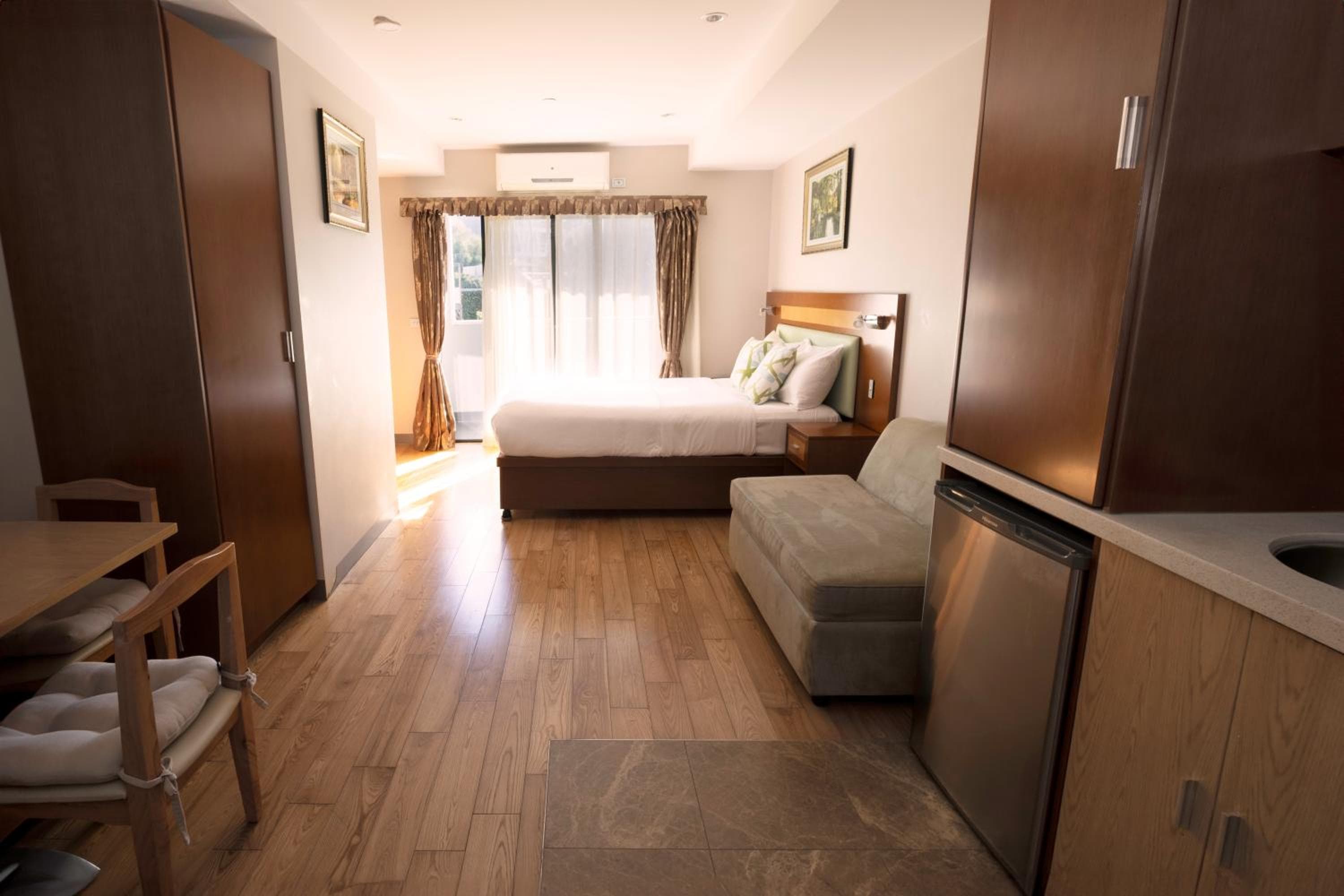 Hotel room at Melrose Apartments