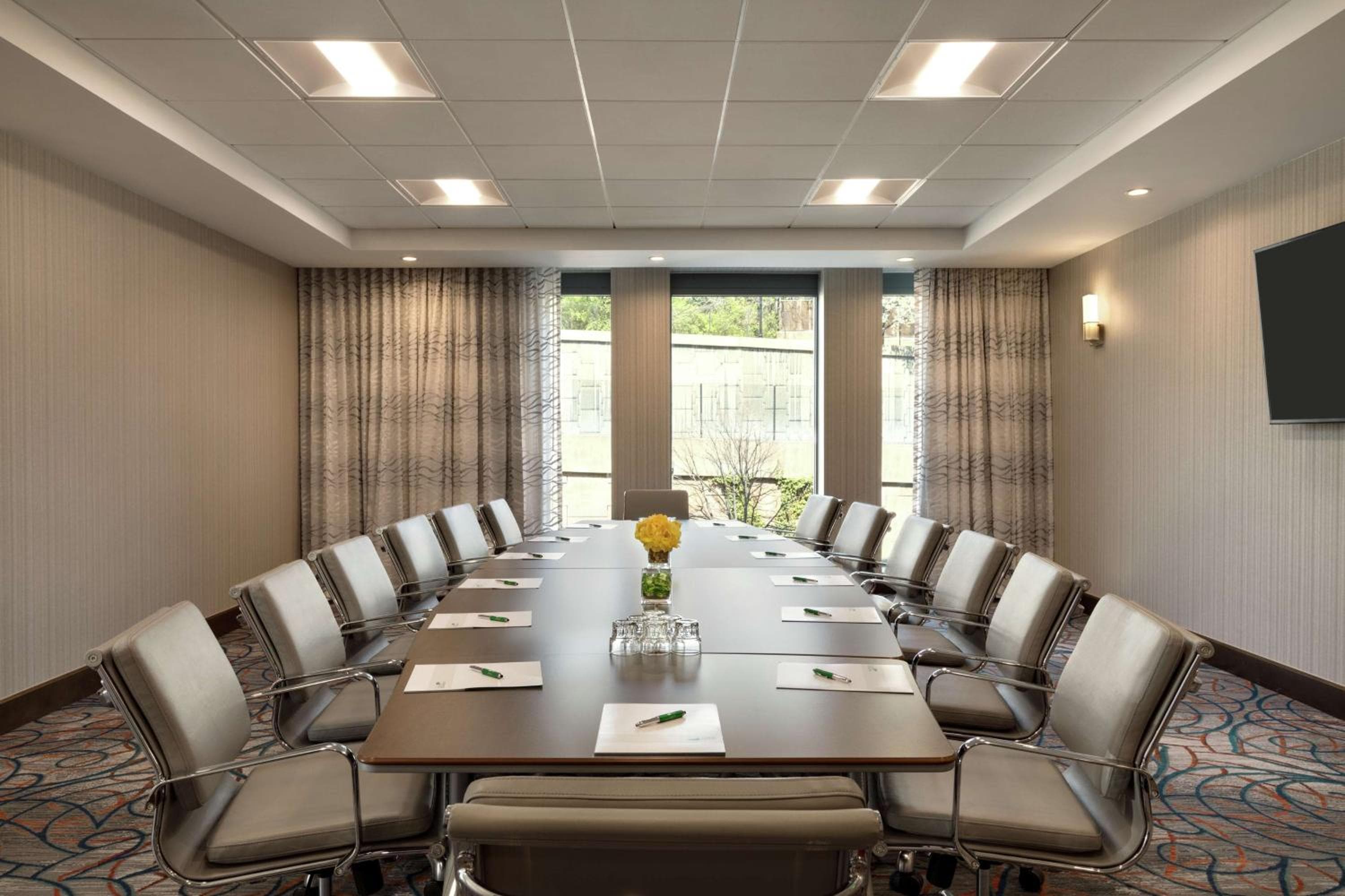 Homewood Suites By Hilton Arlington Rosslyn Key Bridge, Arlington, photo 2