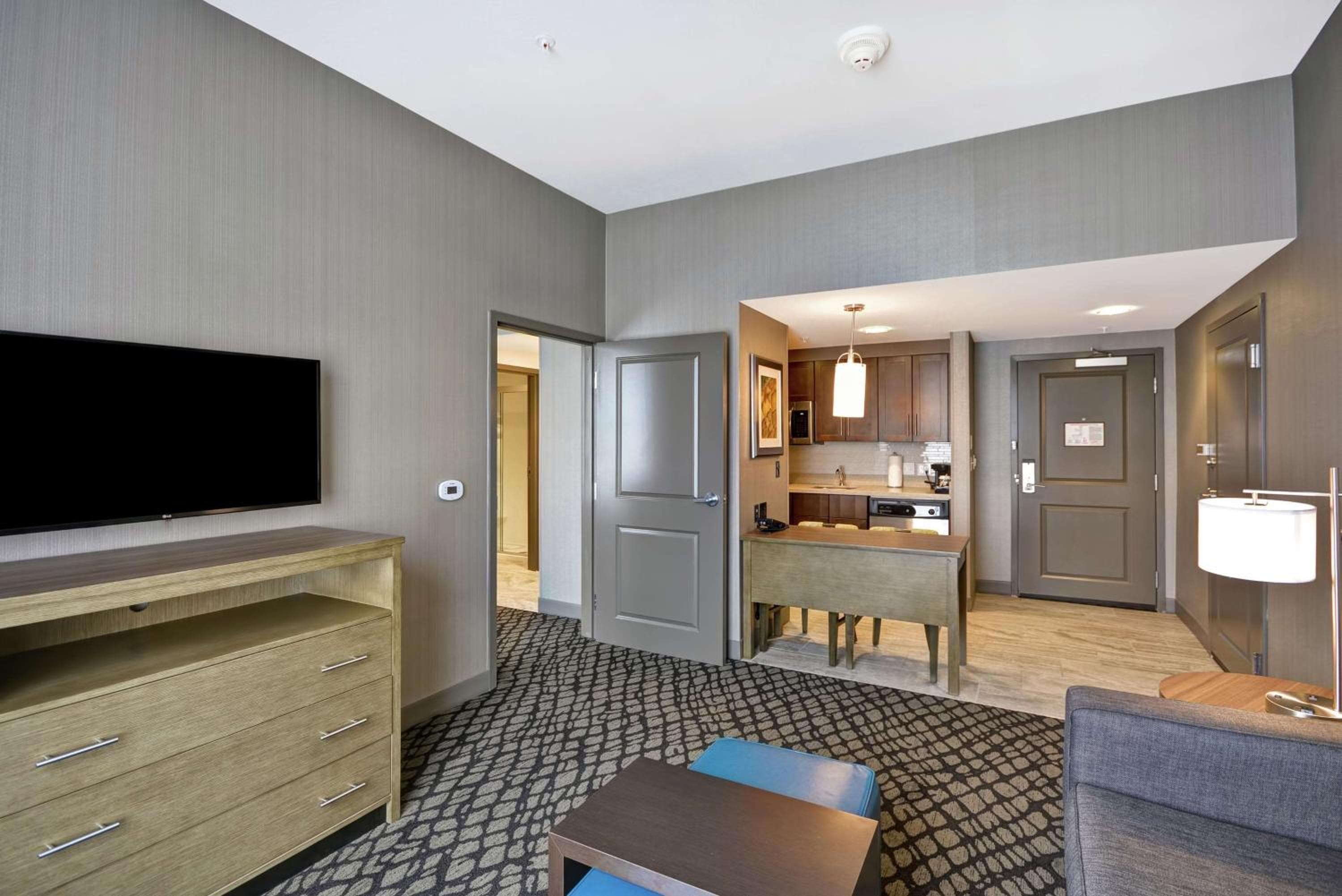 Homewood Suites By Hilton Warren Detroit, Warren, photo 3