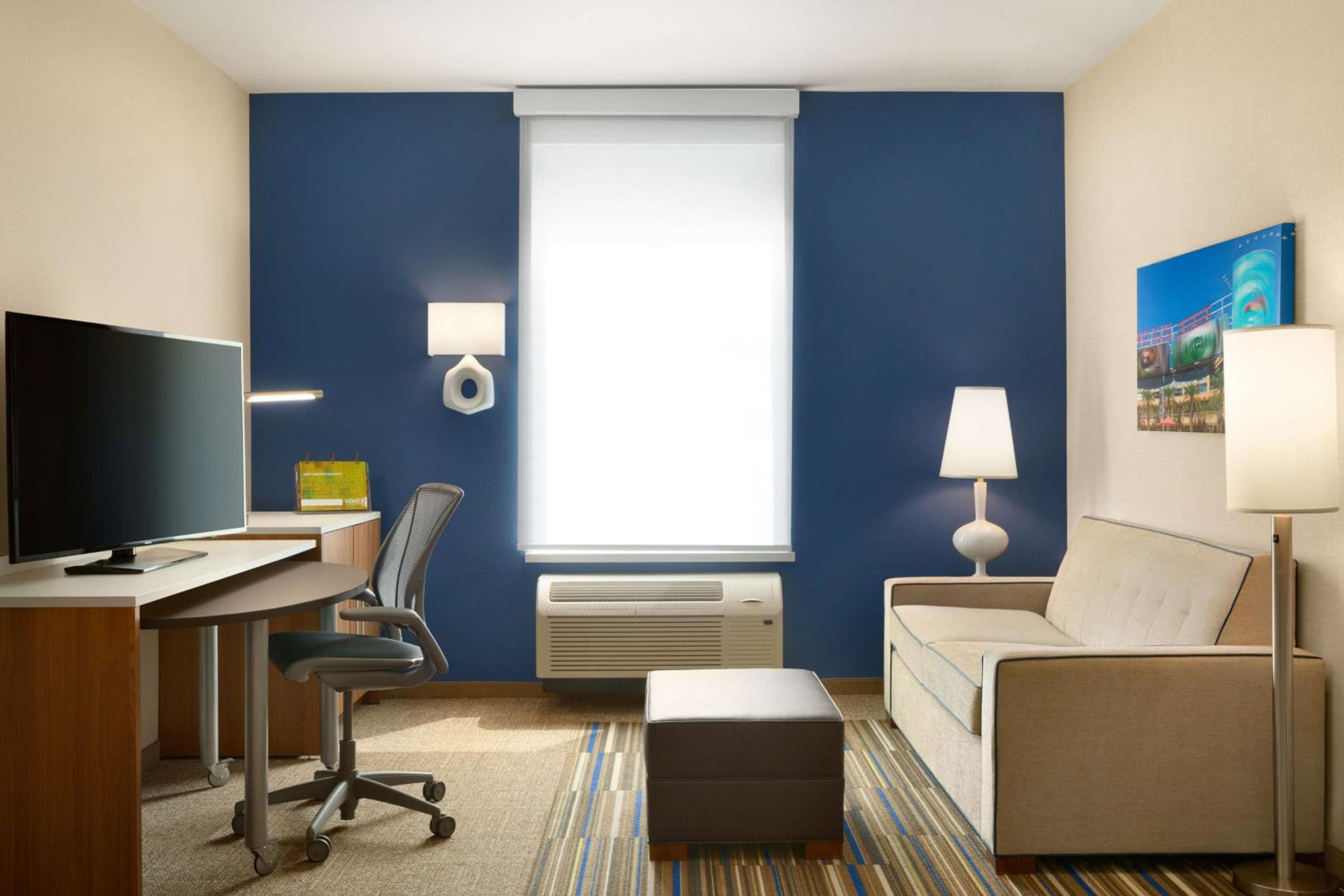 Home2 Suites By Hilton Glendale Westgate, Glendale, photo 4
