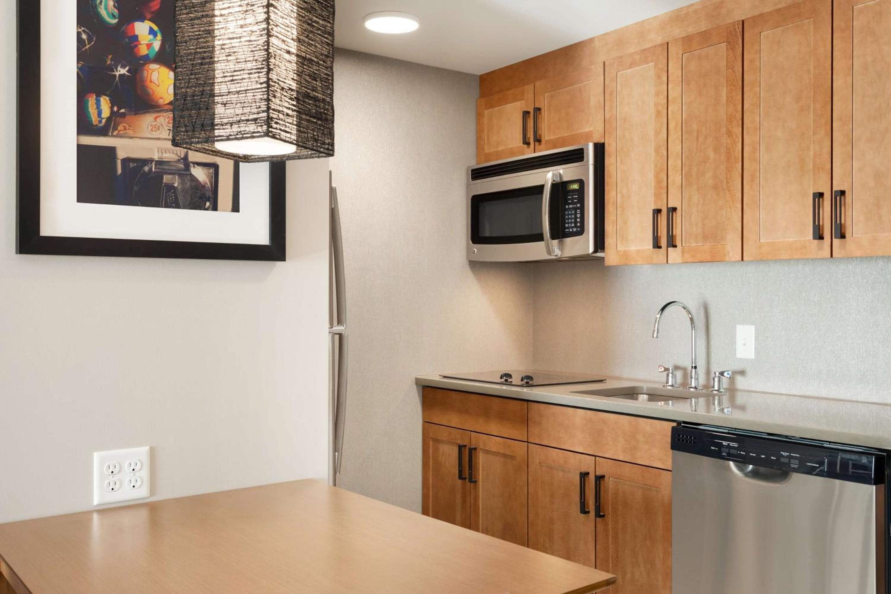 Homewood Suites by Hilton Syracuse - Carrier Circle, East Syracuse, photo 3